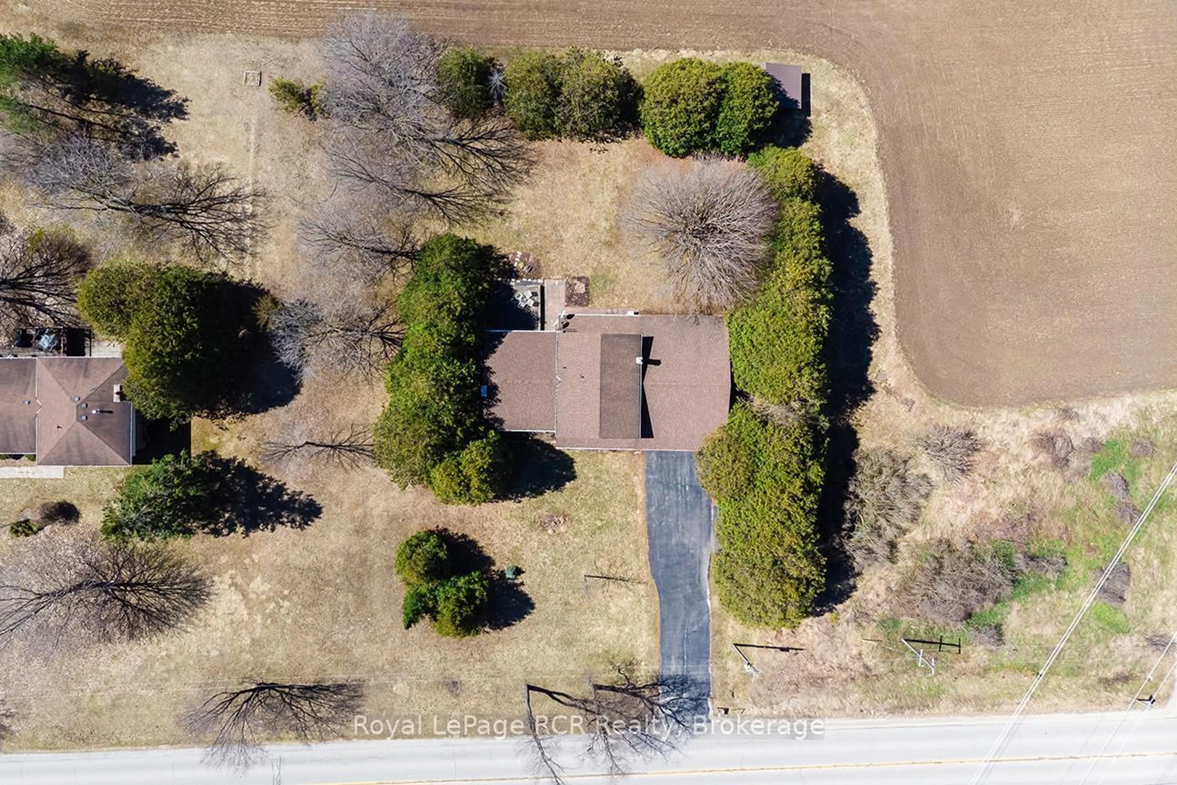 A pic from outside/outdoor area/front of a property/back of a property/a pic from drone, street for 113422 Grey Road 3, West Grey Ontario N4N 3B8