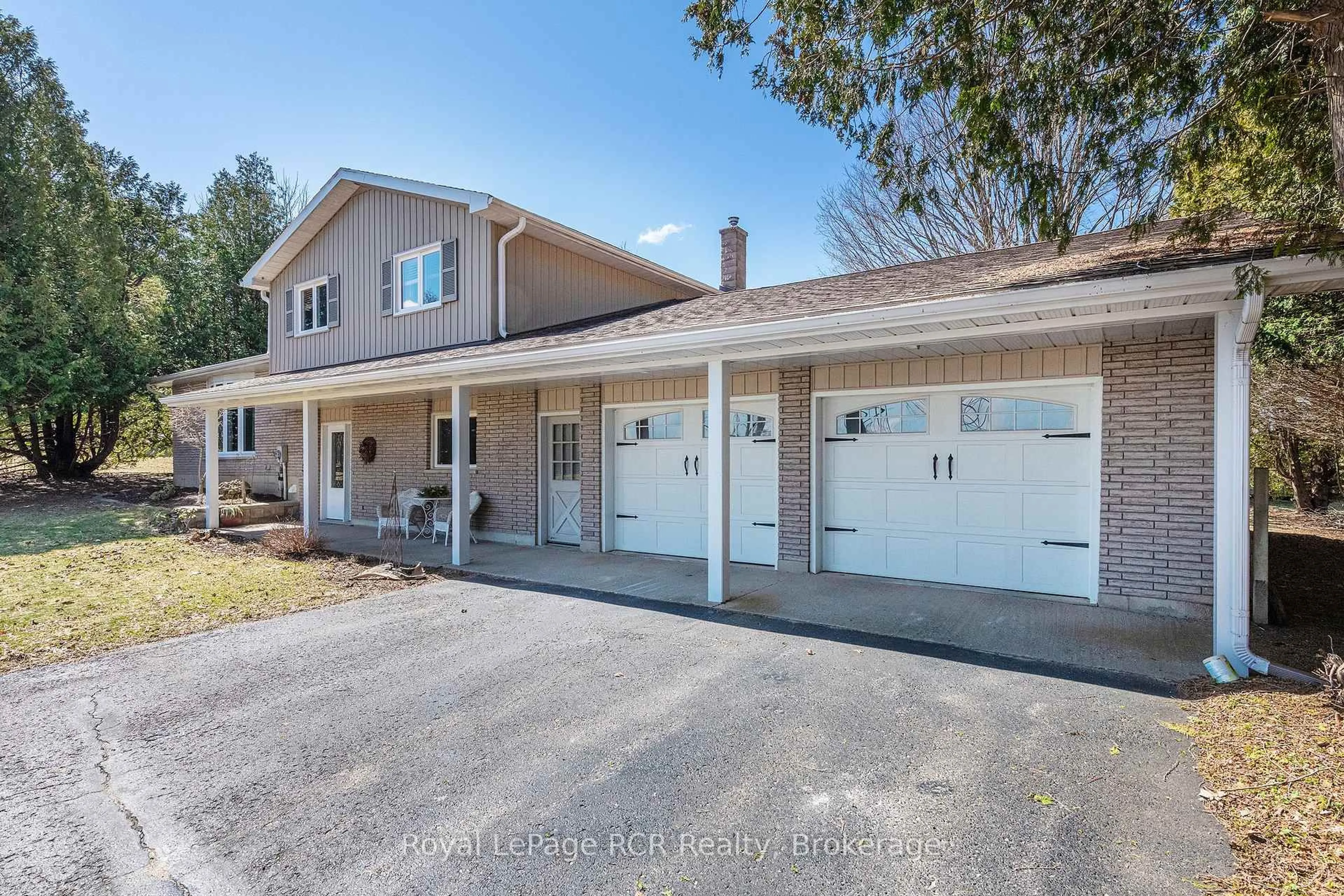 Home with vinyl exterior material, street for 113422 Grey Road 3, West Grey Ontario N4N 3B8