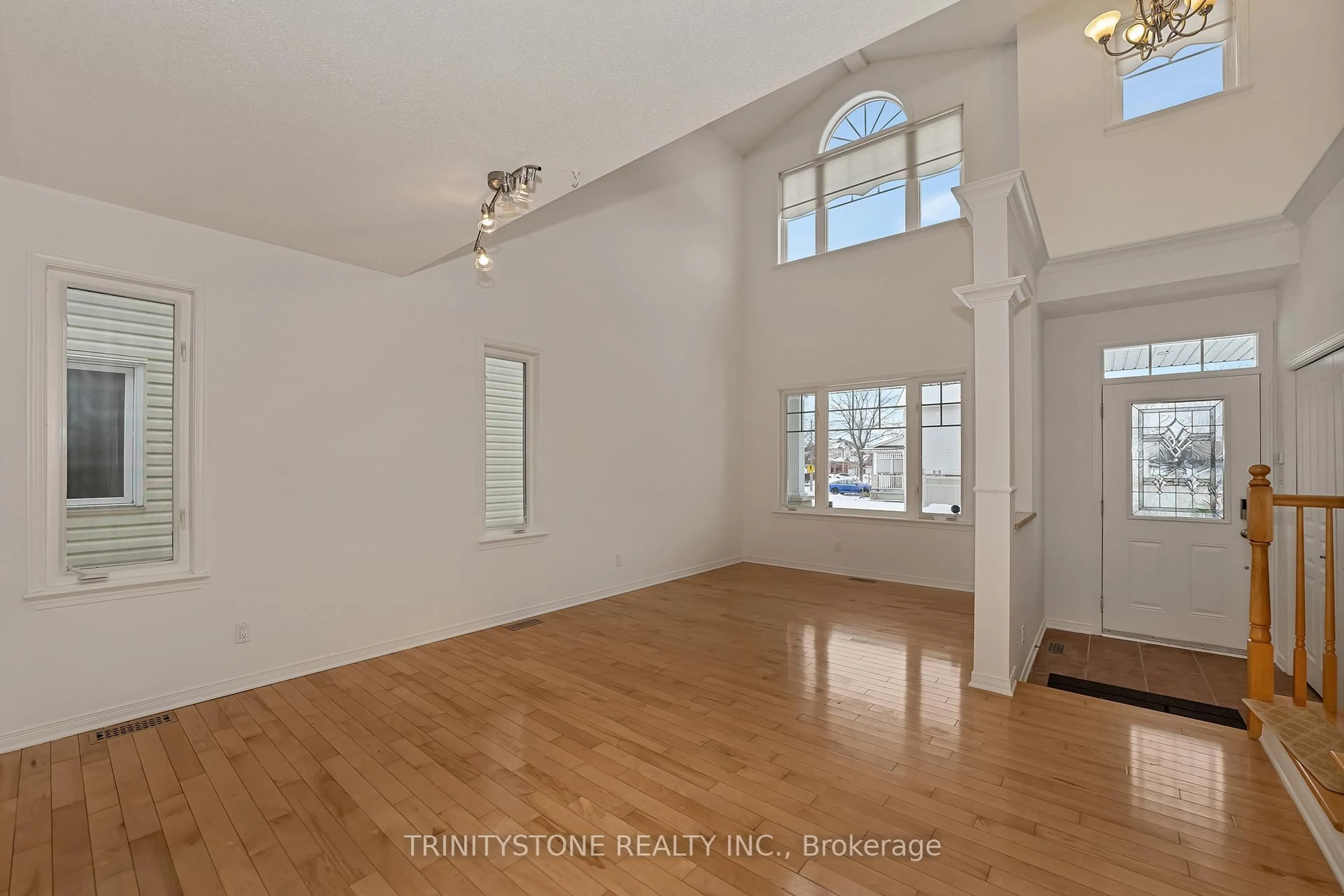 A pic of a room for 145 Arrowwood Dr, Stittsville Ontario K2S 2G3