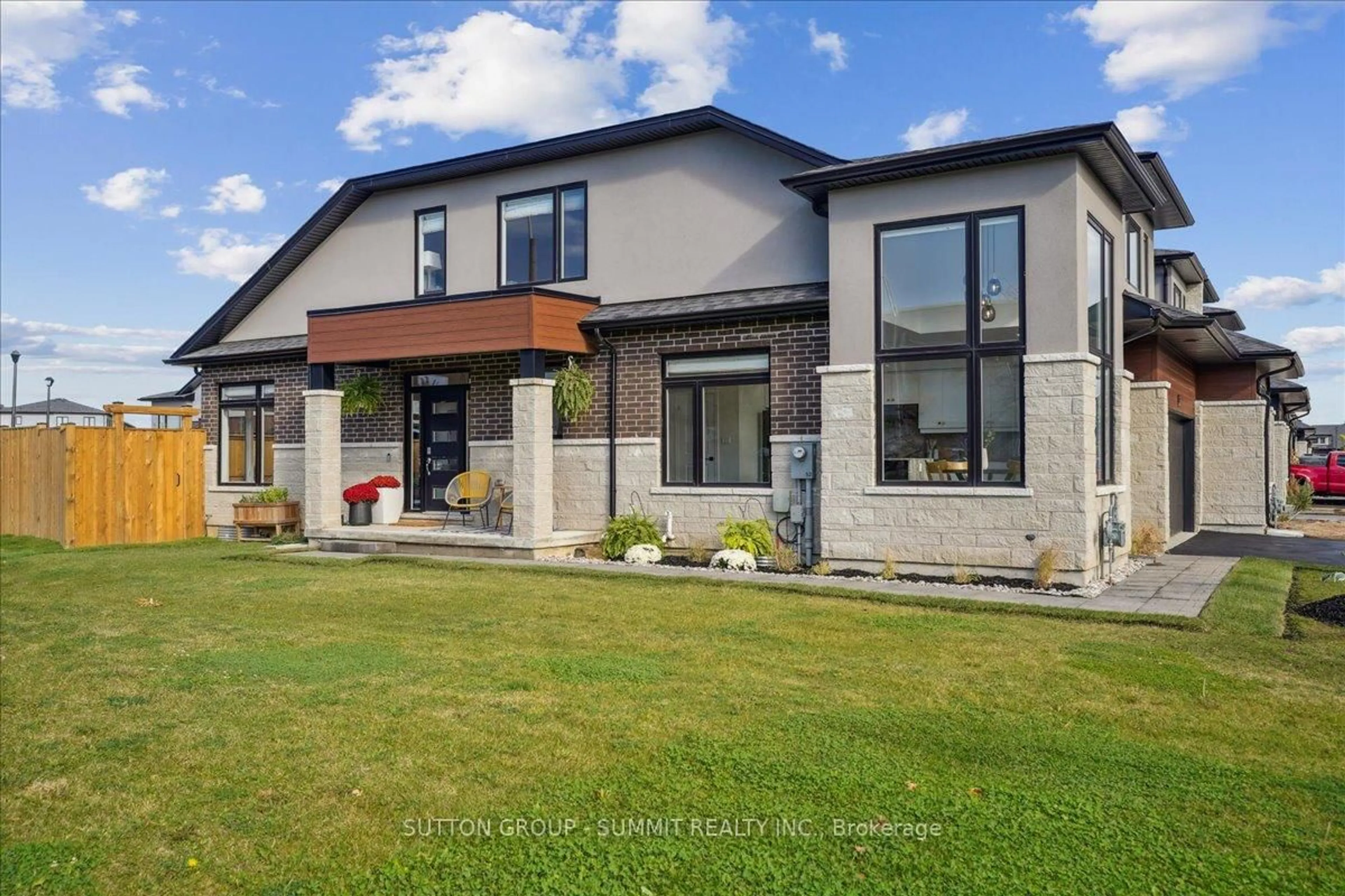 Home with brick exterior material, unknown for 52 Welch Lane, Hamilton Ontario L9C 0G1