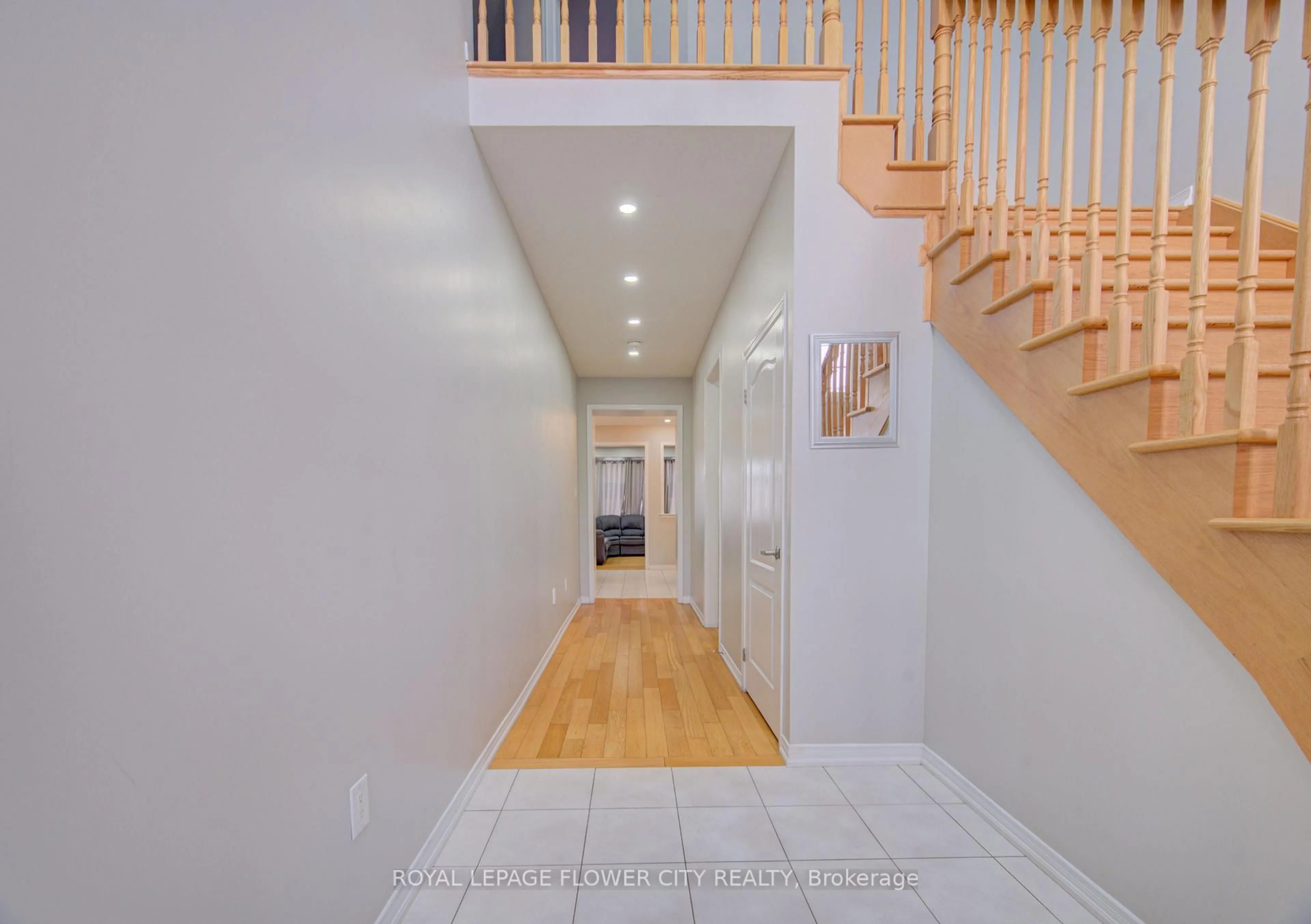 Unknown for 20 Munro Circ, Brantford Ontario N3T 0R2