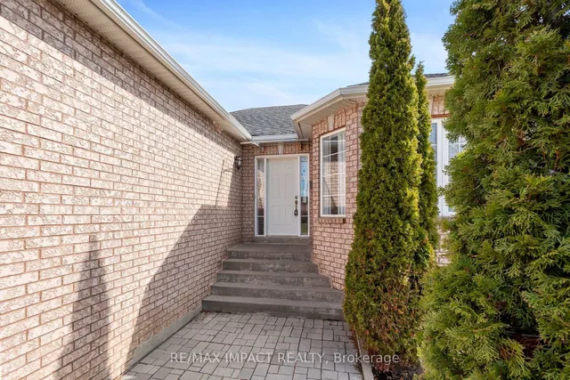 766 Munson Cres, Cobourg 4