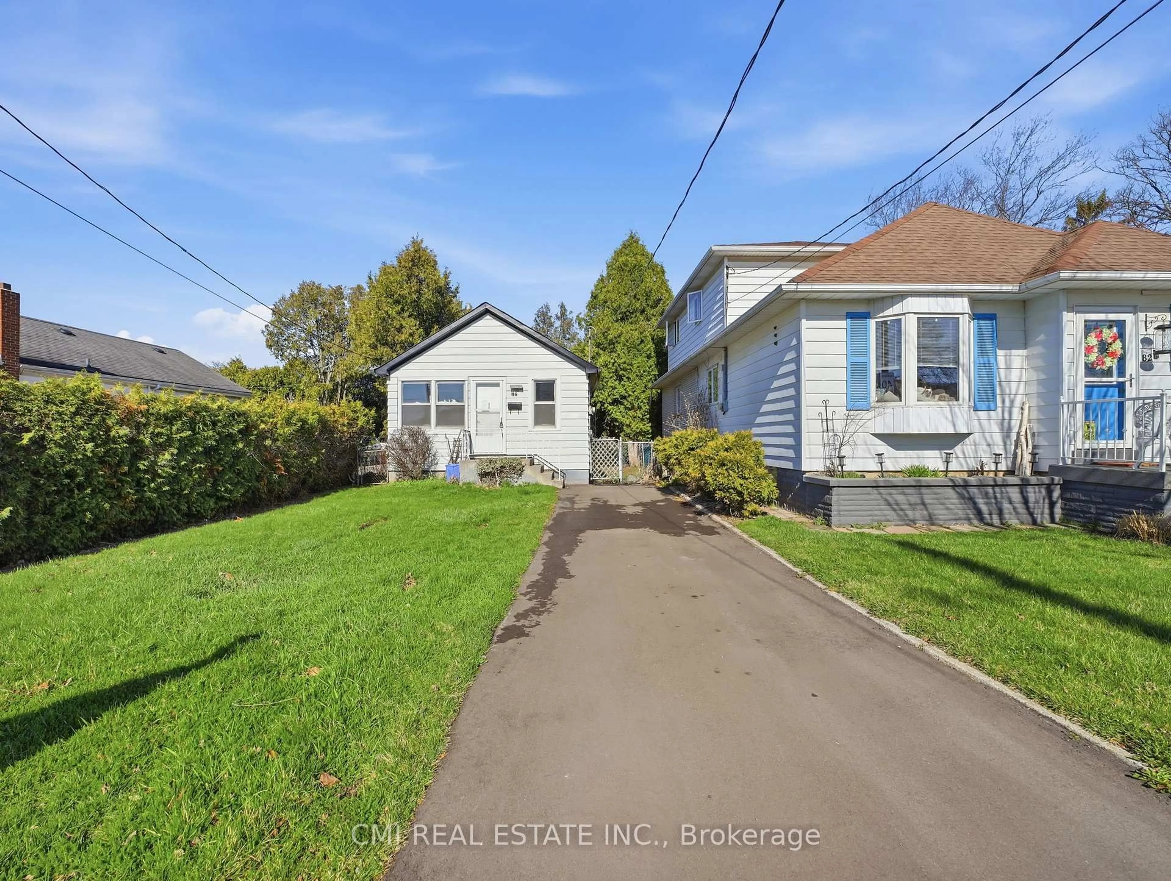 A pic from outside/outdoor area/front of a property/back of a property/a pic from drone, street for 86 Adair Ave, Hamilton Ontario L8K 3S5