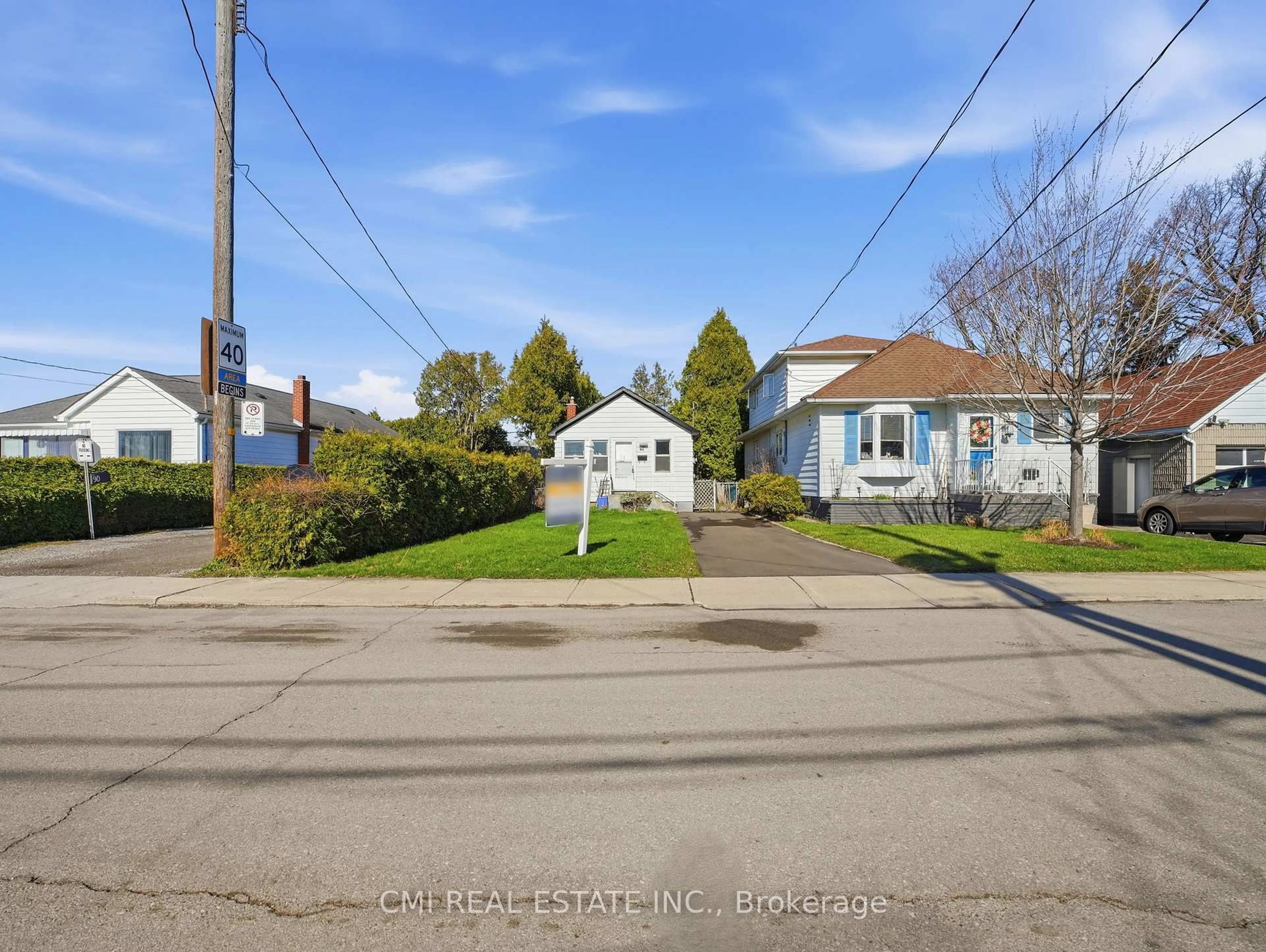 A pic from outside/outdoor area/front of a property/back of a property/a pic from drone, street for 86 Adair Ave, Hamilton Ontario L8K 3S5