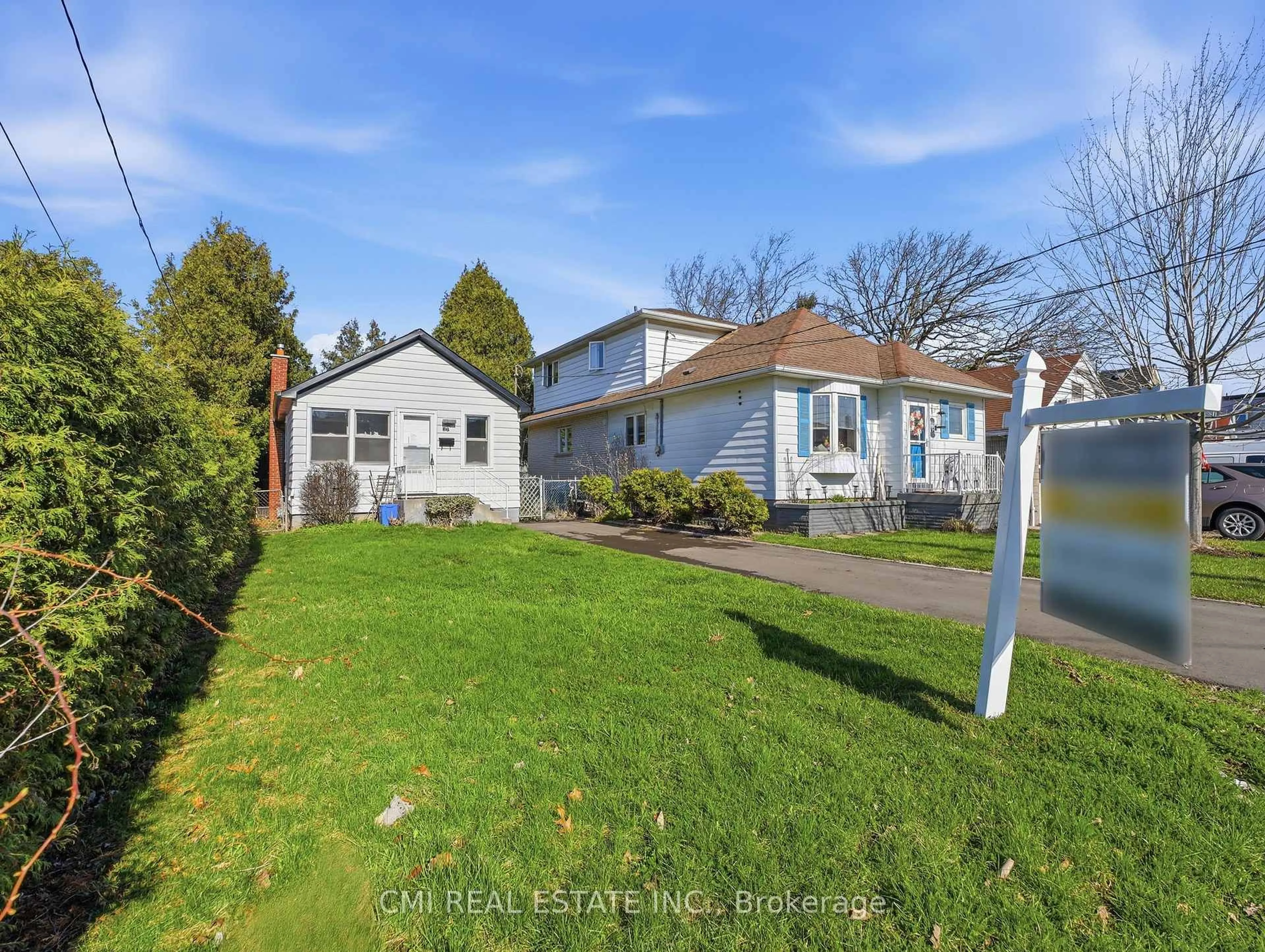 A pic from outside/outdoor area/front of a property/back of a property/a pic from drone, street for 86 Adair Ave, Hamilton Ontario L8K 3S5