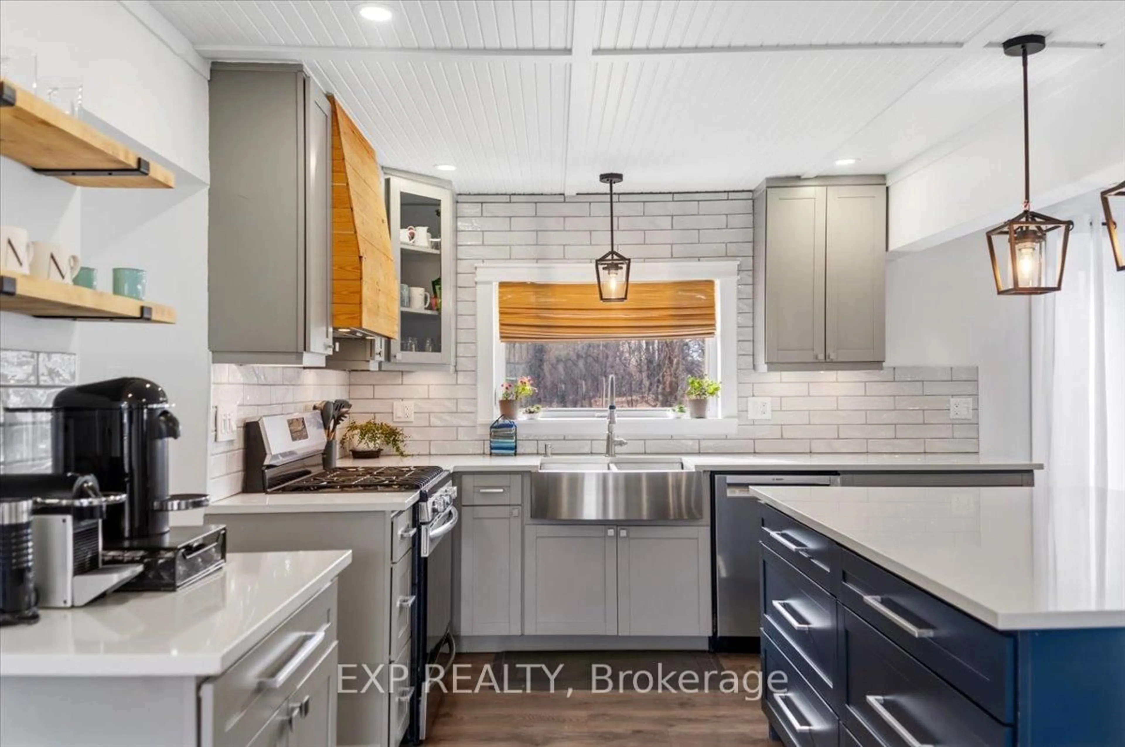 Contemporary kitchen, ceramic/tile floor for 303 Bruce rd 9, Saugeen Shores Ontario N0H 2T0