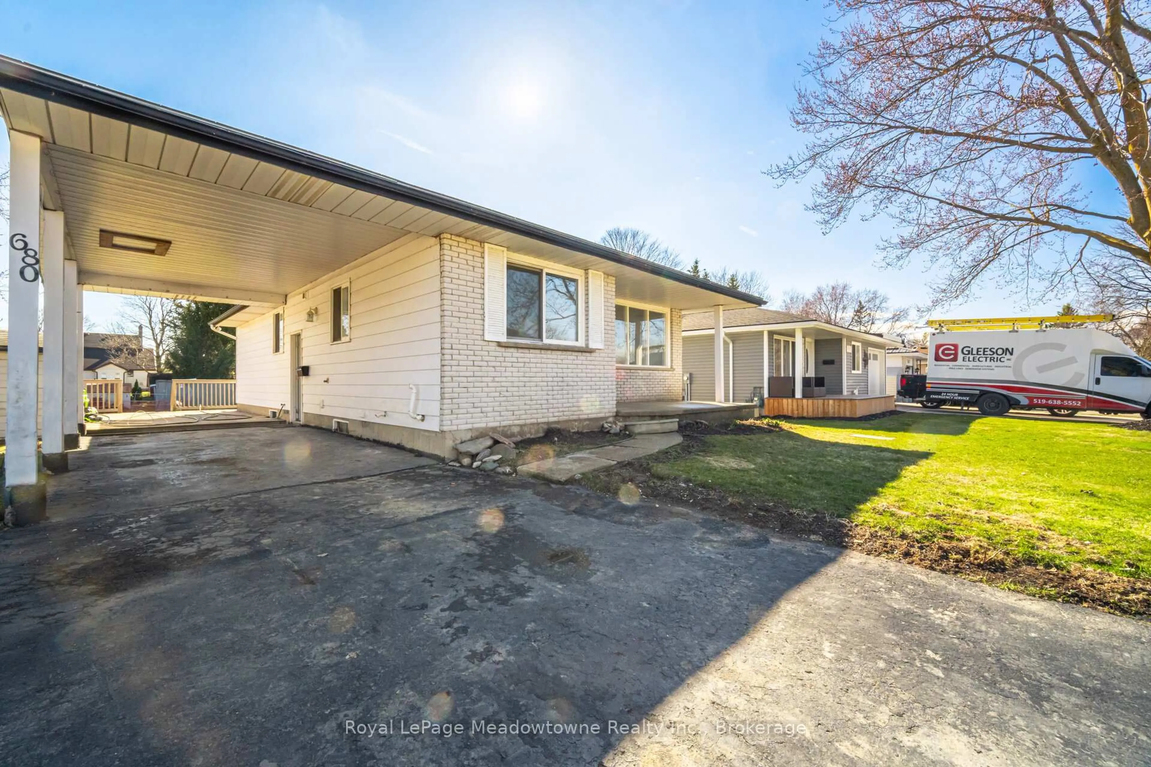 A pic from outside/outdoor area/front of a property/back of a property/a pic from drone, street for 680 Raglan St, Minto Ontario N0G 2P0