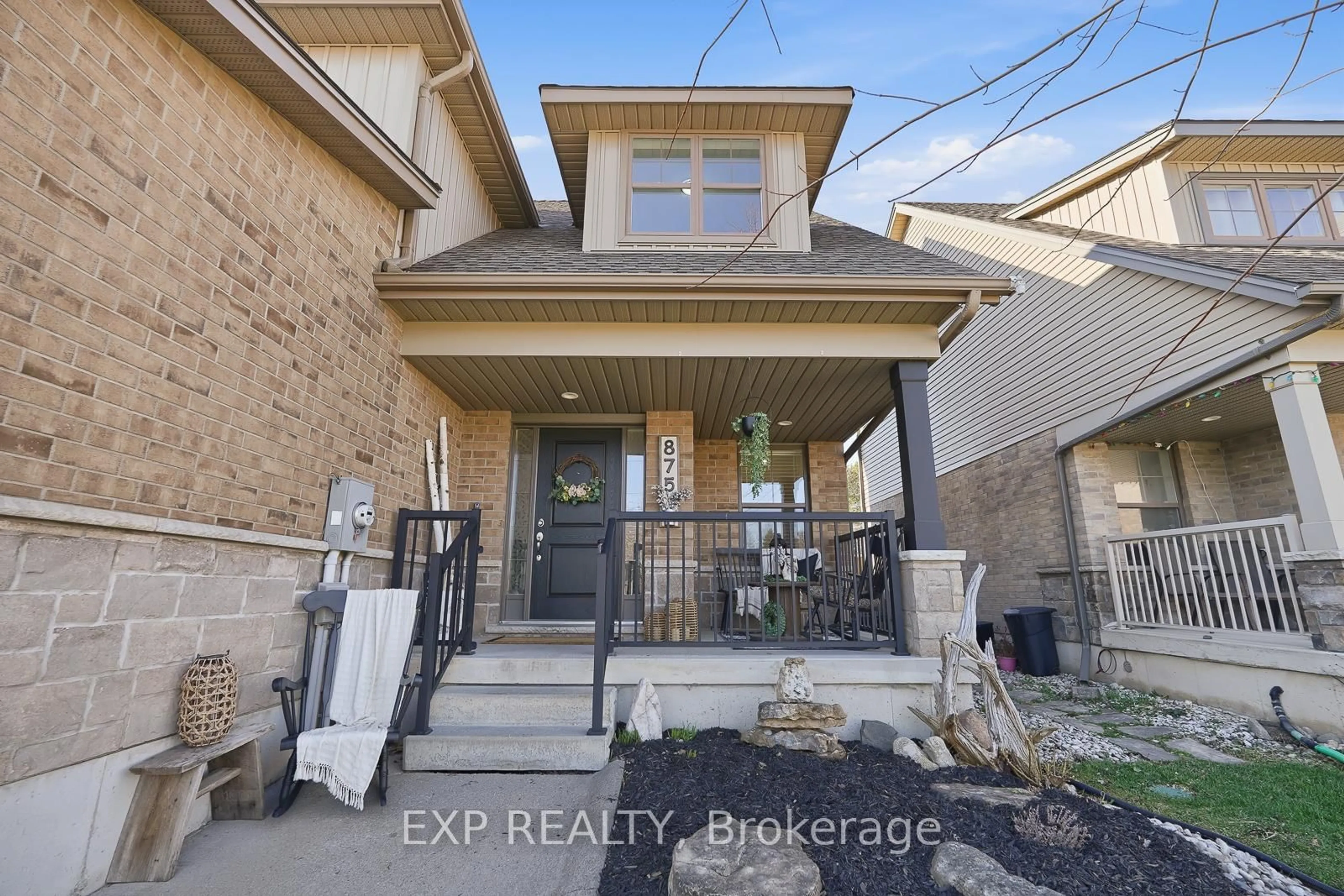 Indoor entryway for 875 Ridgewood Dr, Woodstock Ontario N4T 0E5