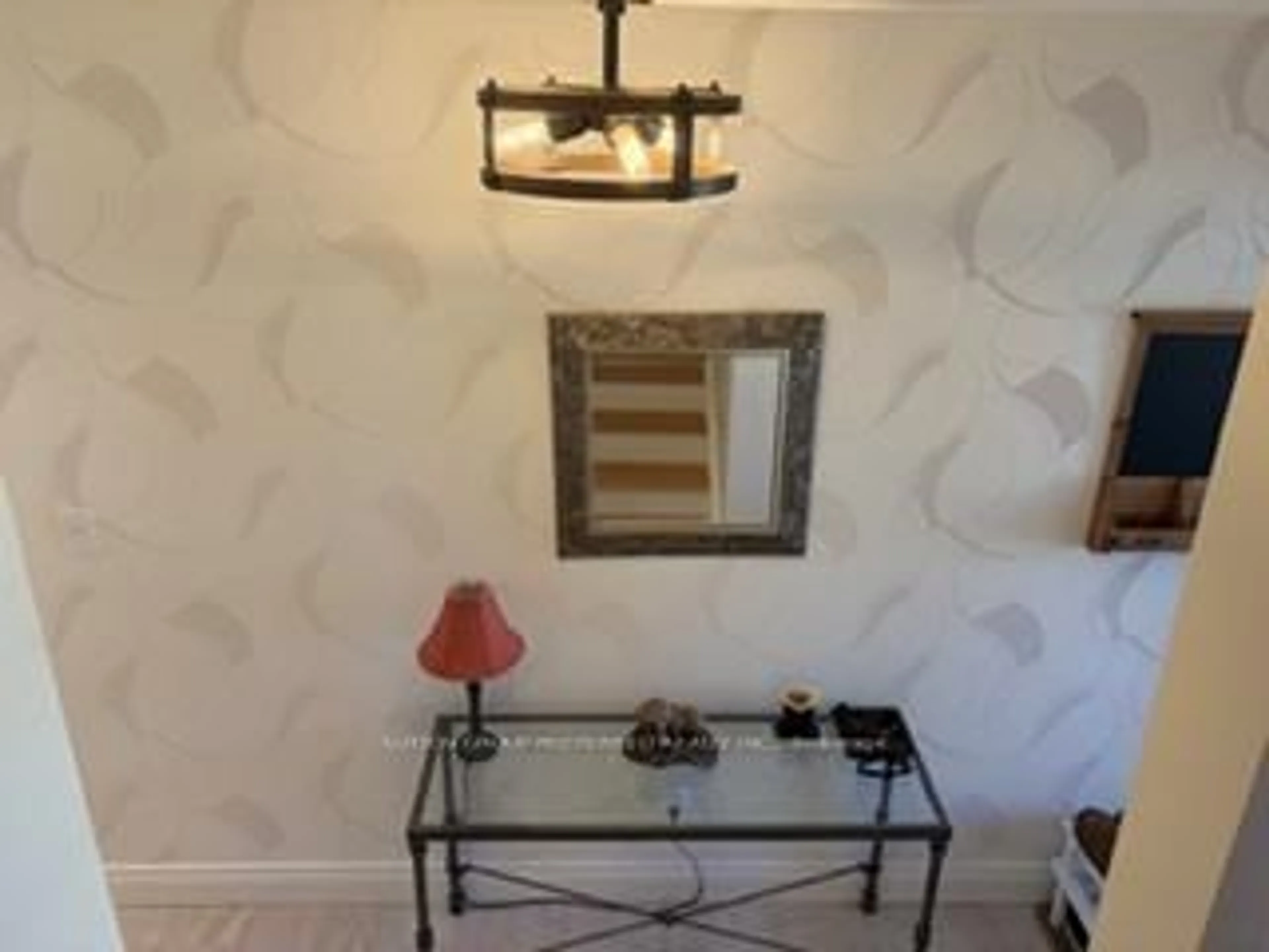 Indoor entryway for 9 Willowdale Pl, Chatham-Kent Ontario N7L 4N9