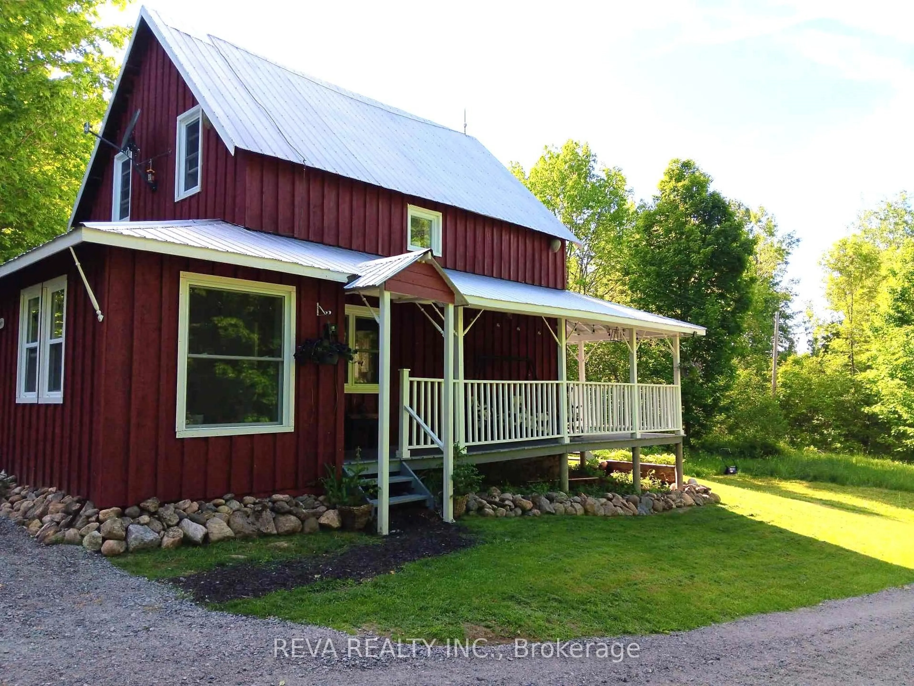 A pic from outside/outdoor area/front of a property/back of a property/a pic from drone, unknown for 1476 Hillsview Rd, Maple Leaf Ontario K0L 2R0