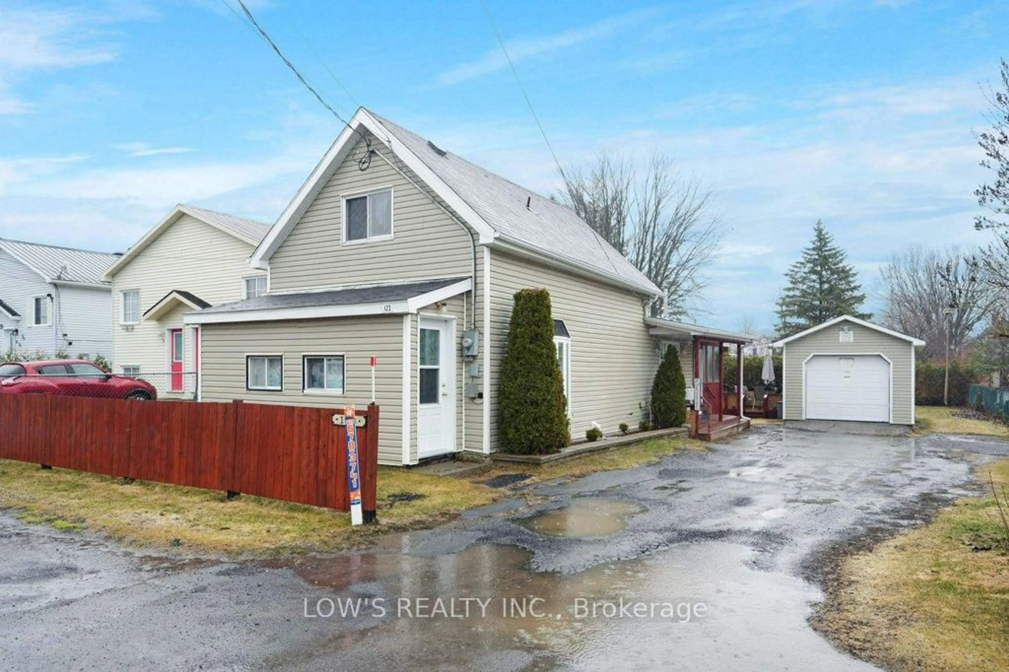 Unknown for 123 Pendleton St, Champlain Ontario K0B 1R0