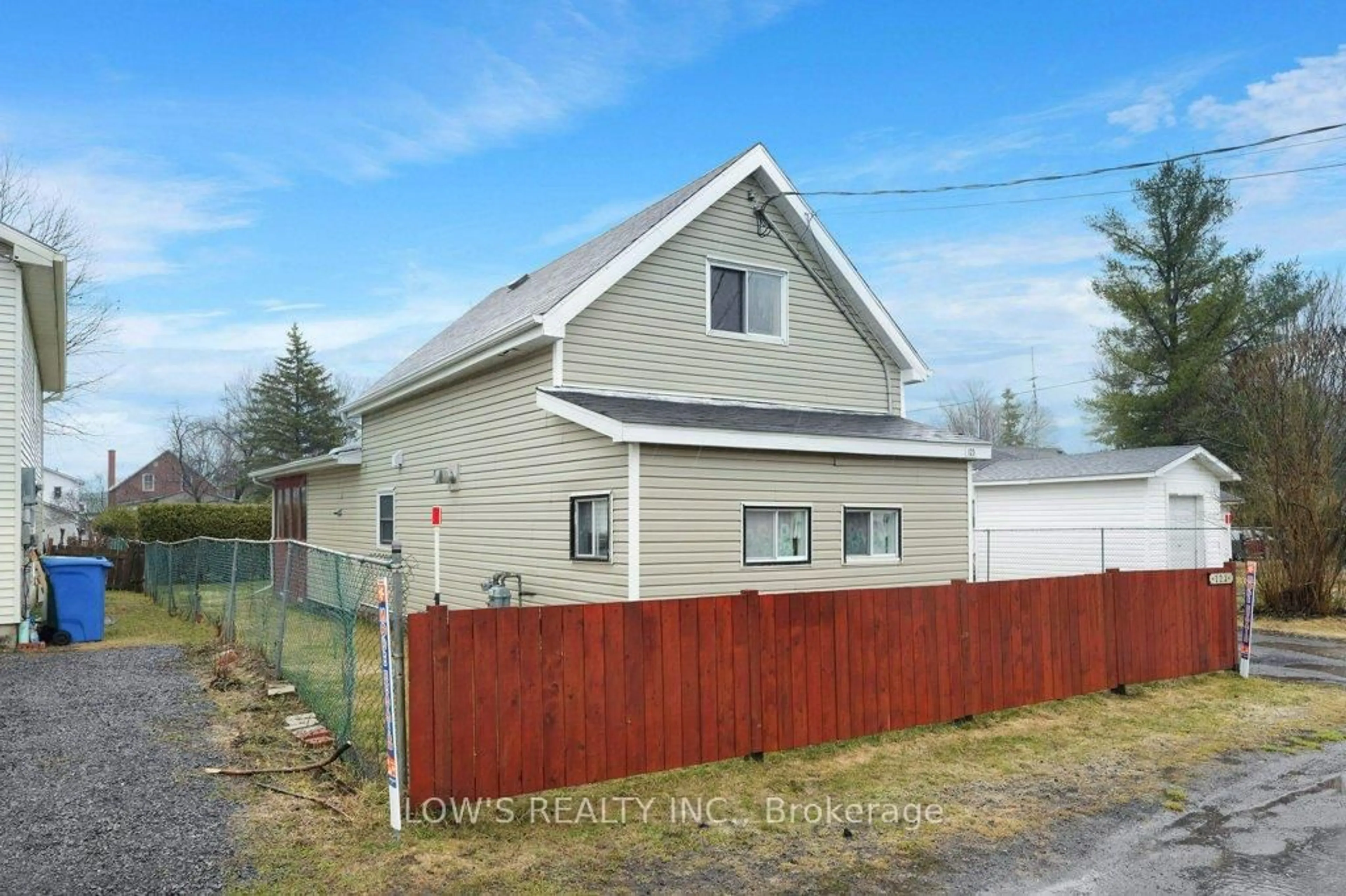 Home with vinyl exterior material, street for 123 Pendleton St, Champlain Ontario K0B 1R0