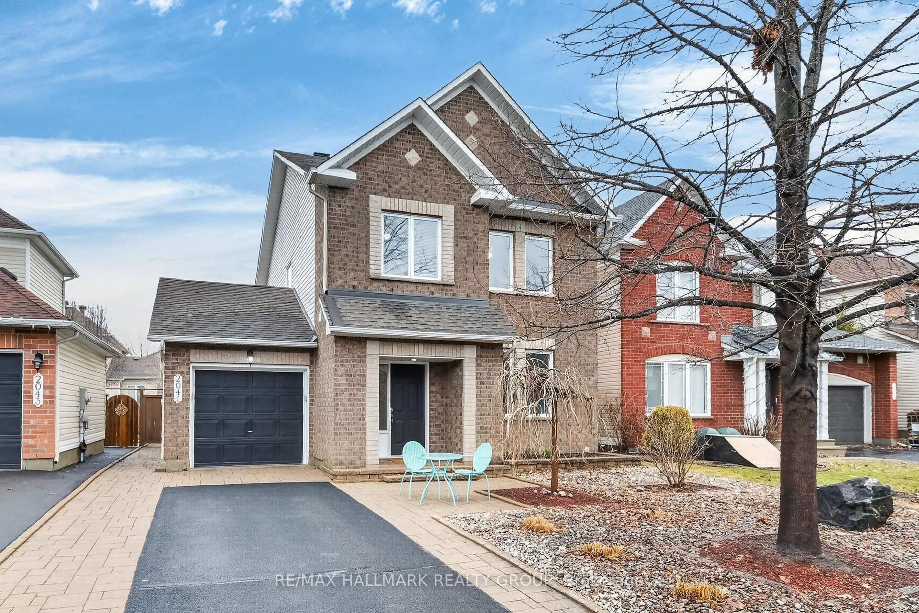 Home with brick exterior material, street for 2041 Cherington Cres, Ottawa Ontario K4A 4Z9