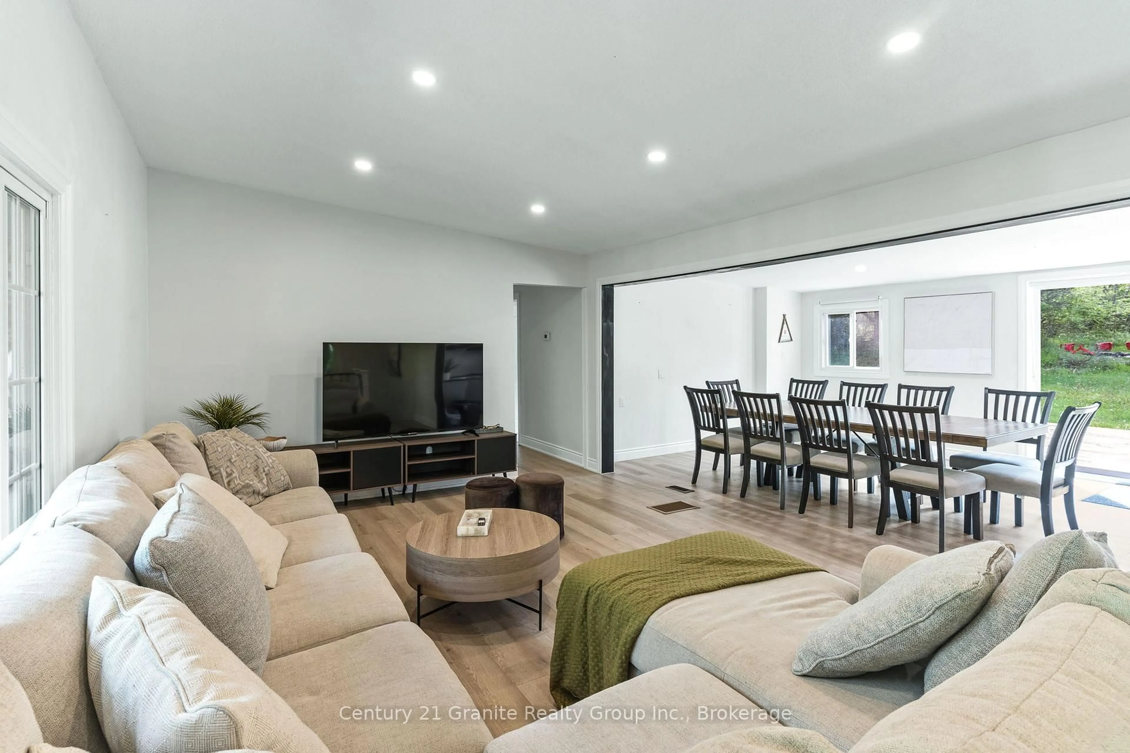 Living room with furniture, unknown for 1630 Kashagawigamog Lake Rd, Minden Hills Ontario K0M 2K0