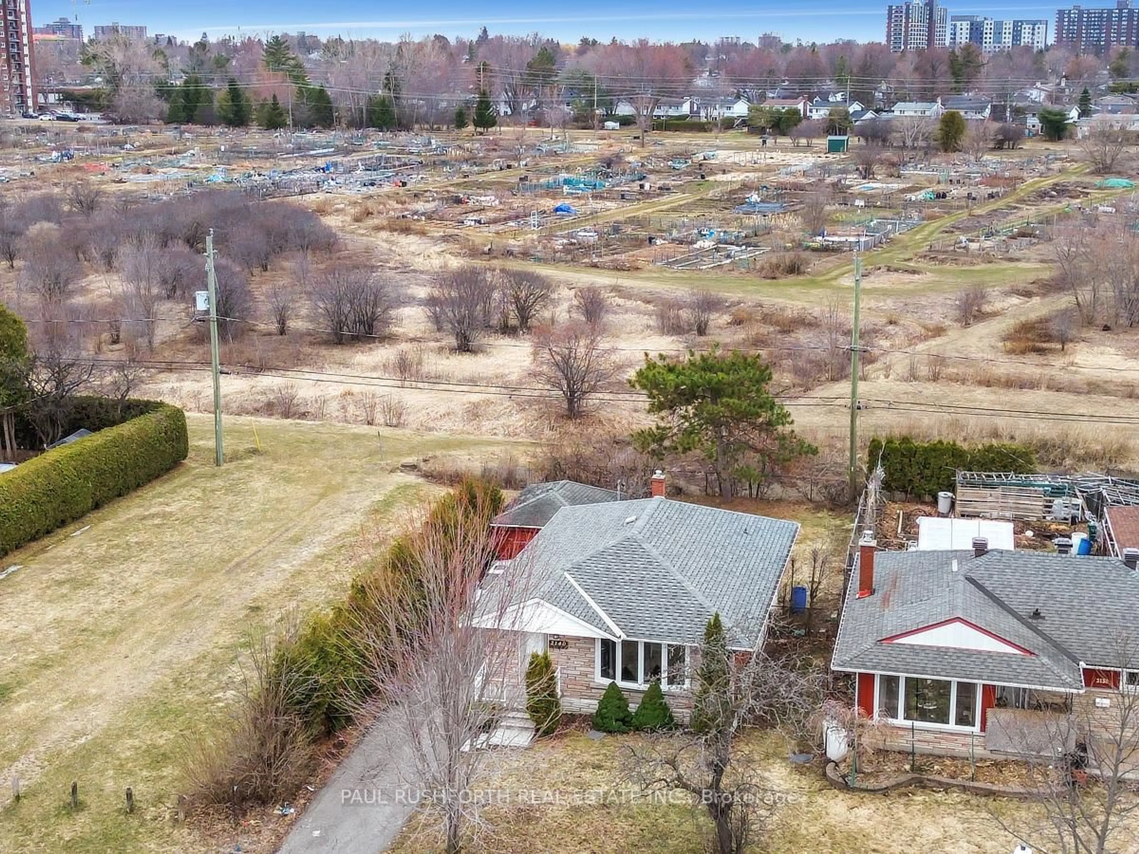A pic from outside/outdoor area/front of a property/back of a property/a pic from drone, unknown for 2140 Haig Dr, Ottawa Ontario K1G 2L2