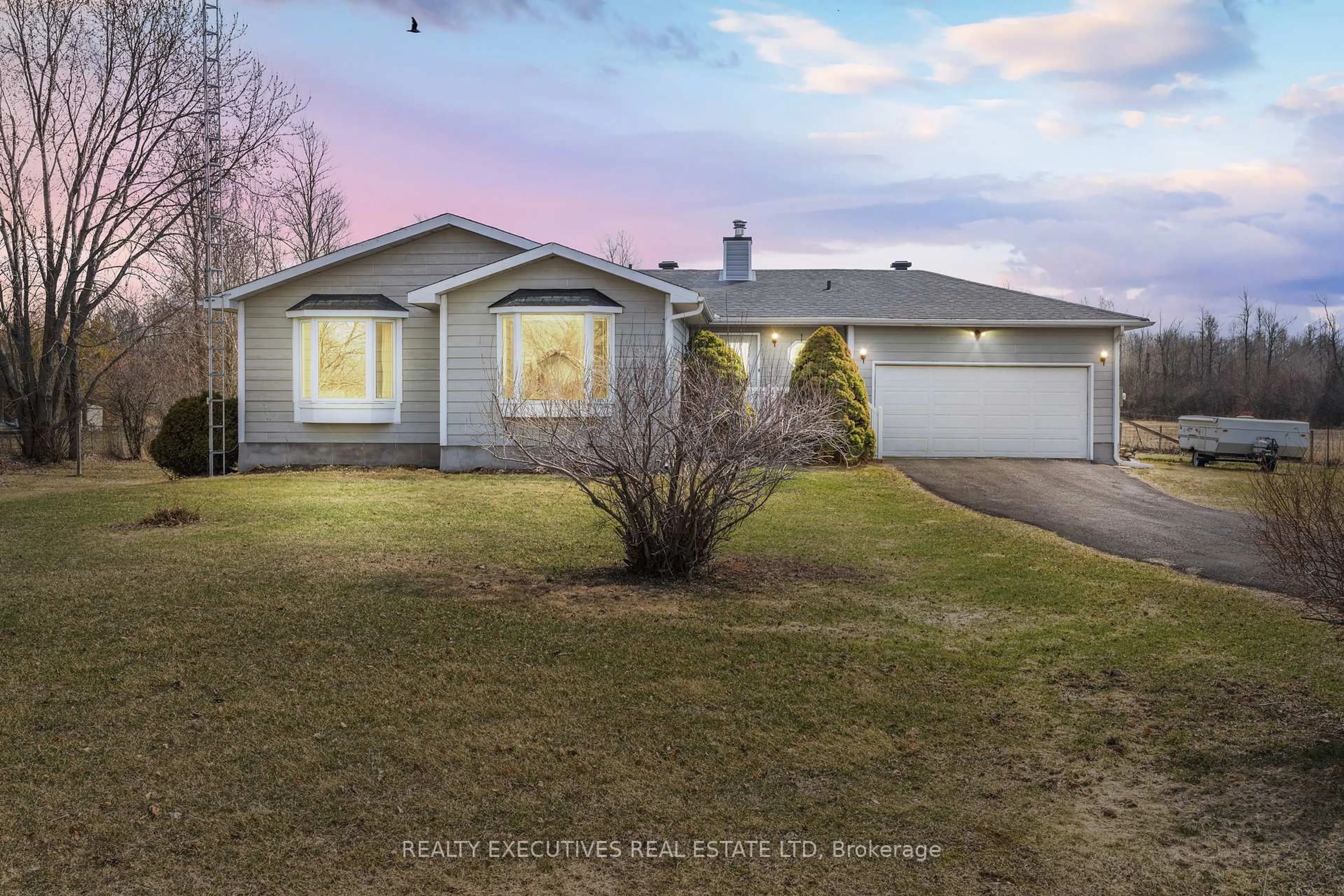 Home with vinyl exterior material, street for 13178 Froats Rd, South Dundas Ontario K0C 1H0