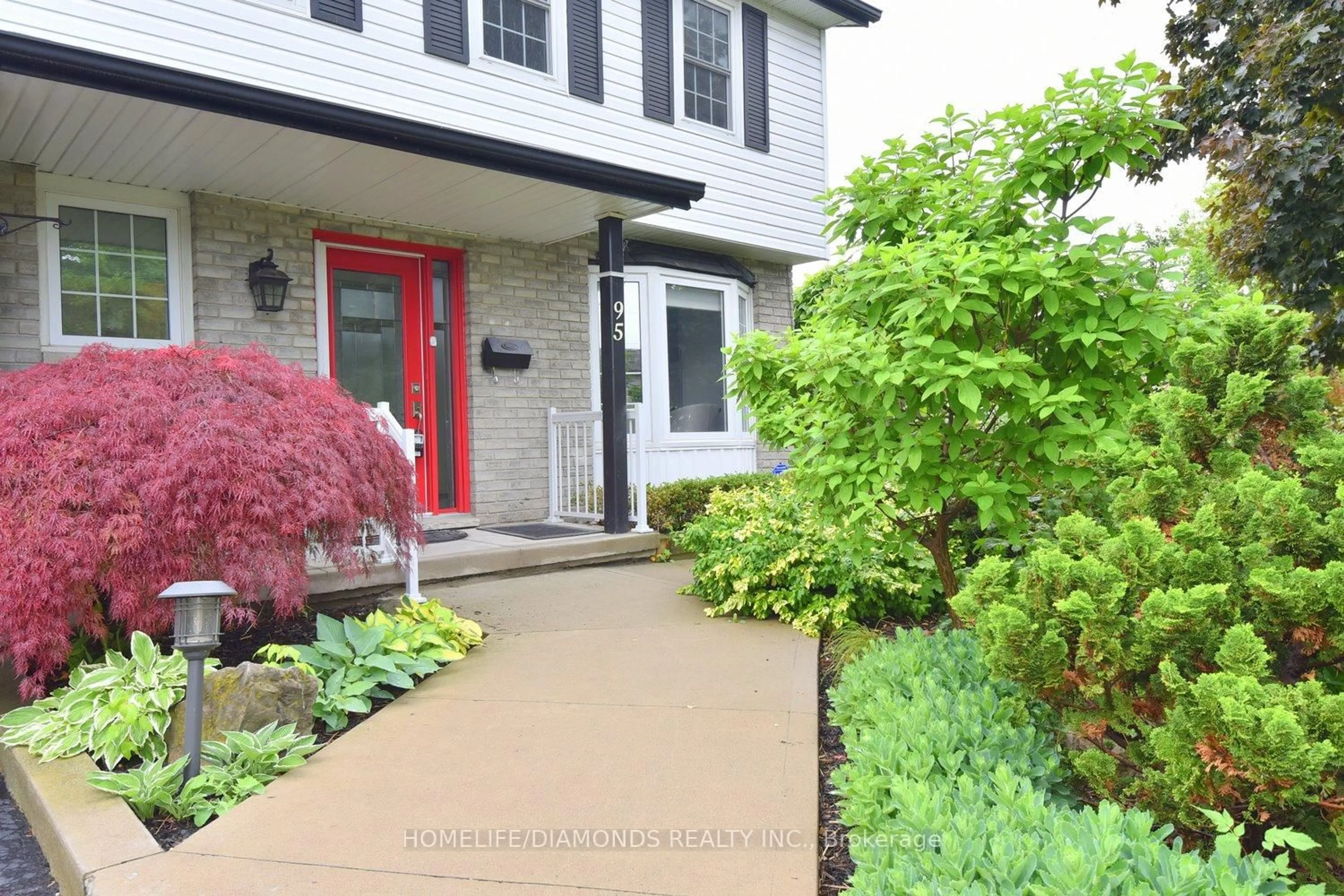 Unknown for 95 BIRCHPARK Dr, Grimsby Ontario L3M 4M9