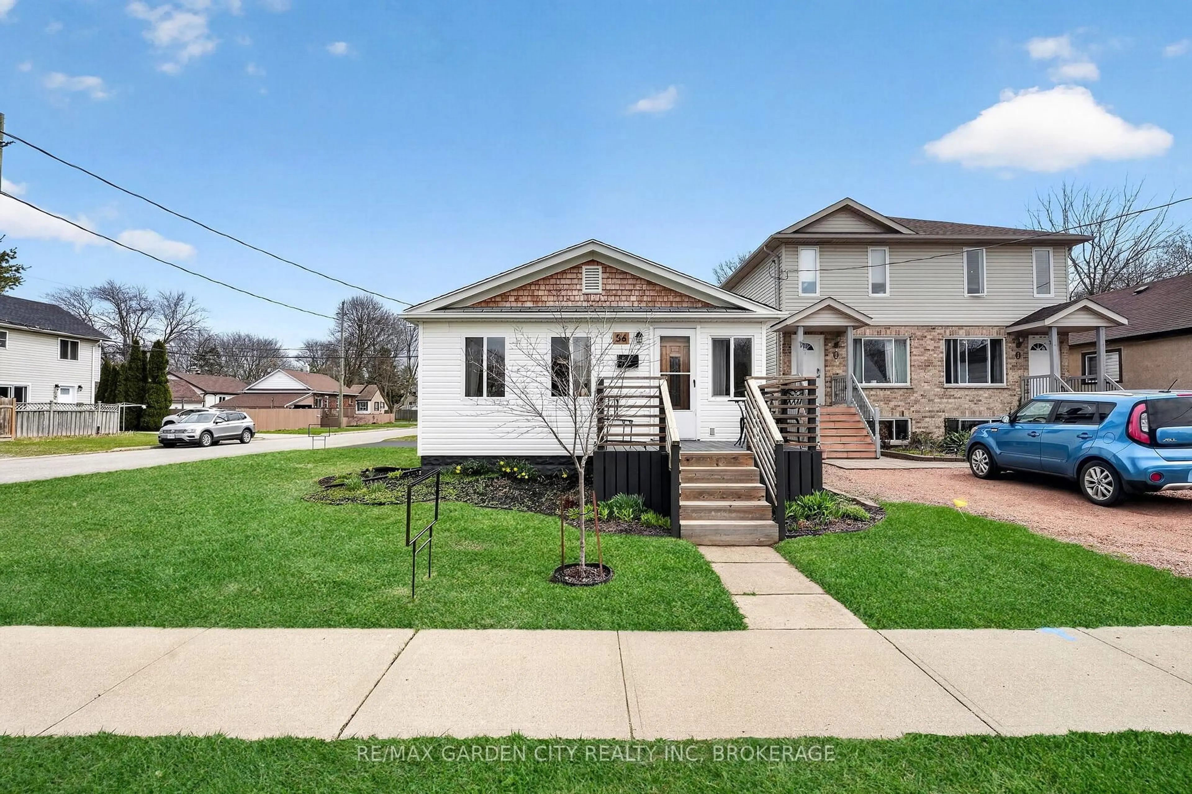 Unknown for 56 Margery Ave, St. Catharines Ontario L2R 6J8