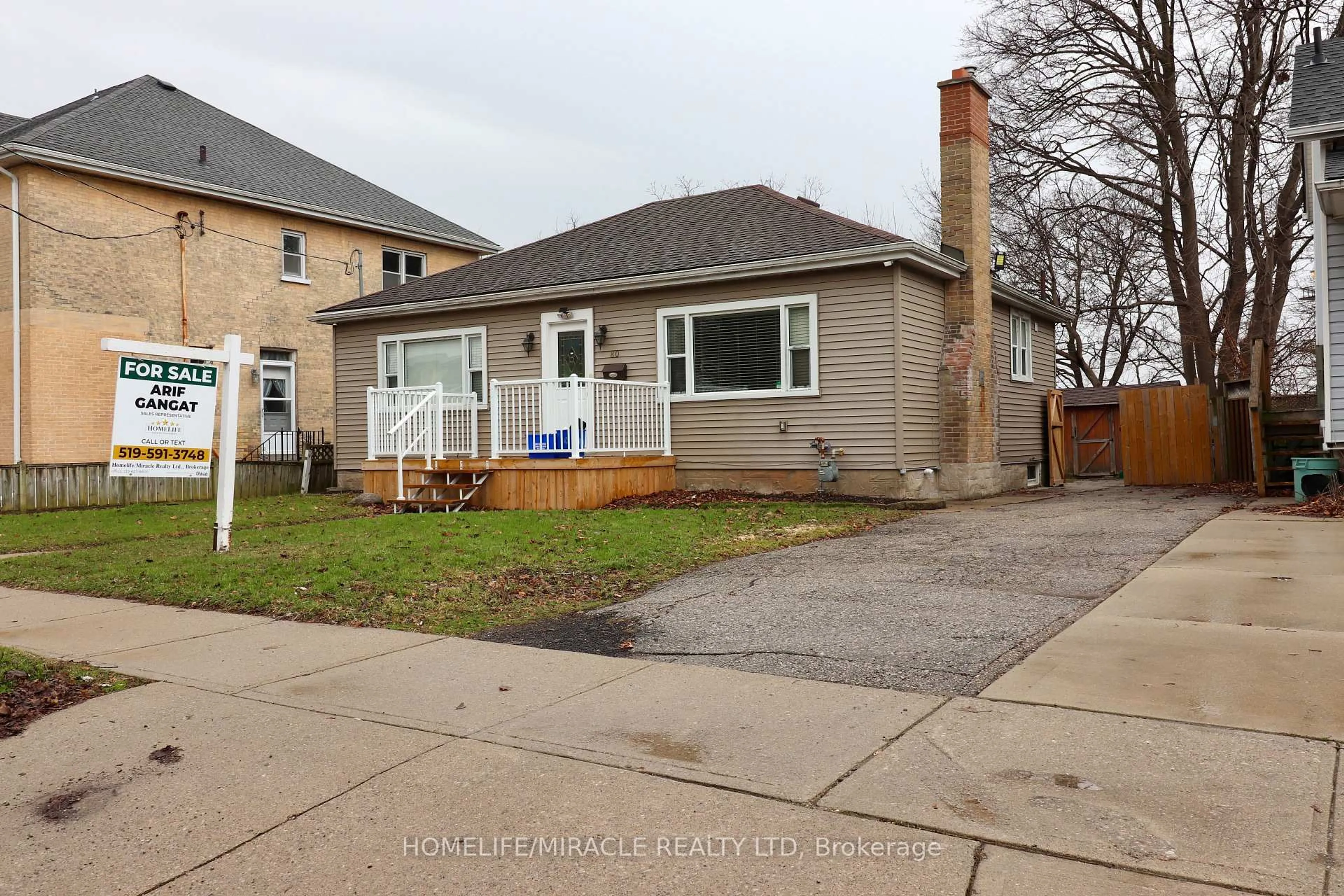 Unknown for 80 Roseview Ave, Cambridge Ontario N1R 4A7