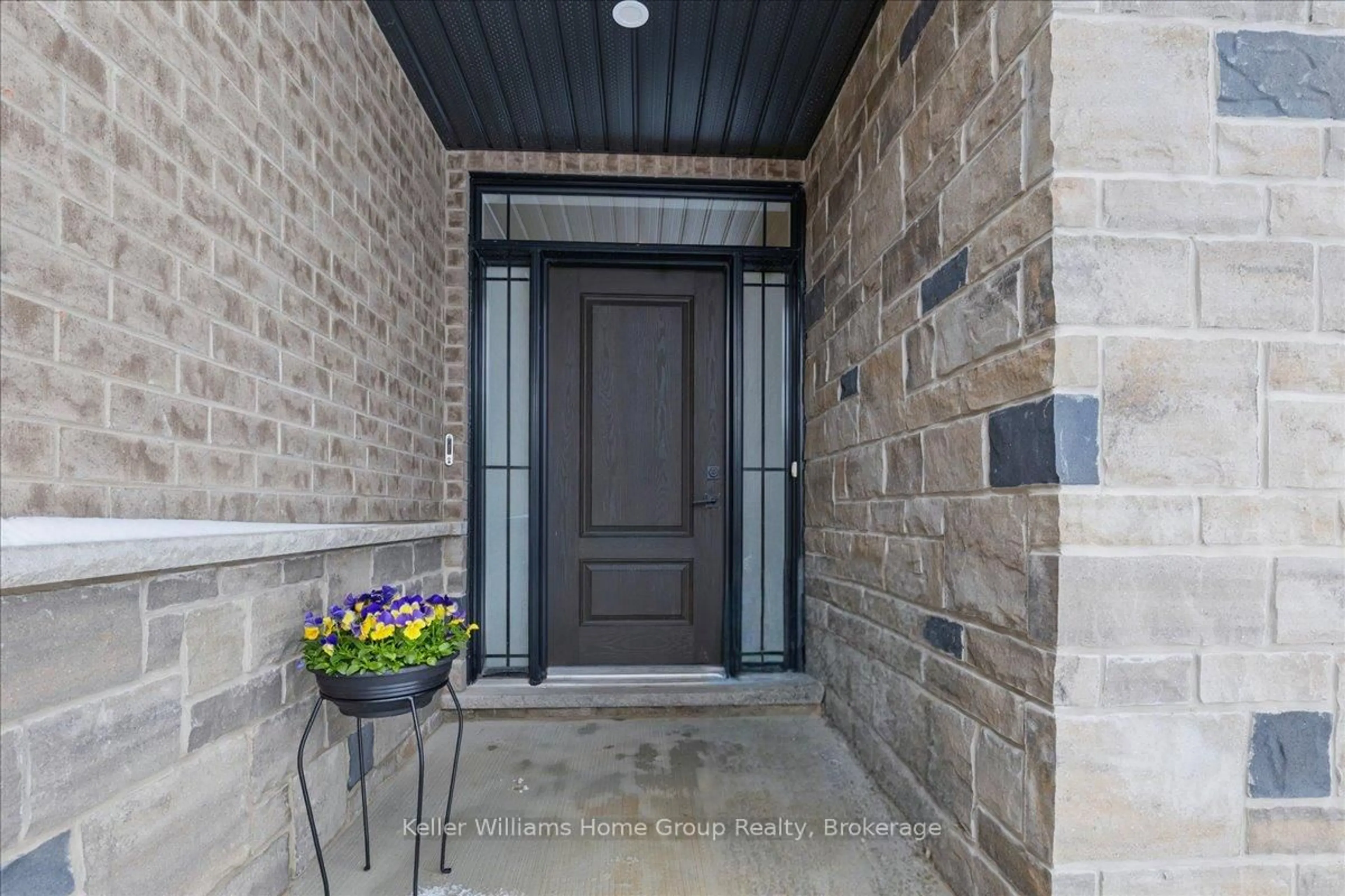 Indoor entryway for 113 Walsh St, Wellington North Ontario N0G 1A0