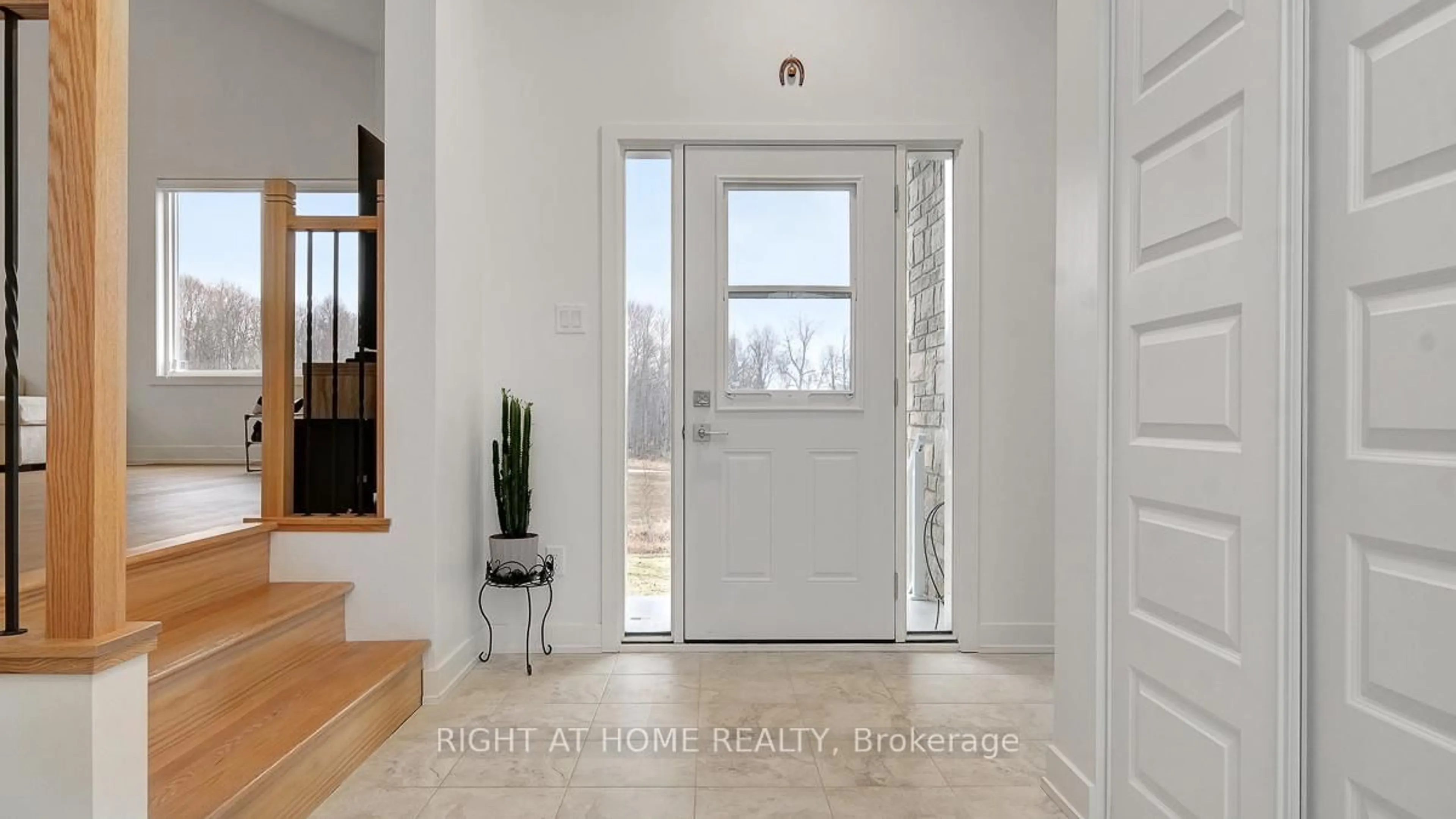 Indoor entryway for 268 Boyds Rd, Carleton Place Ontario K7C 0C5