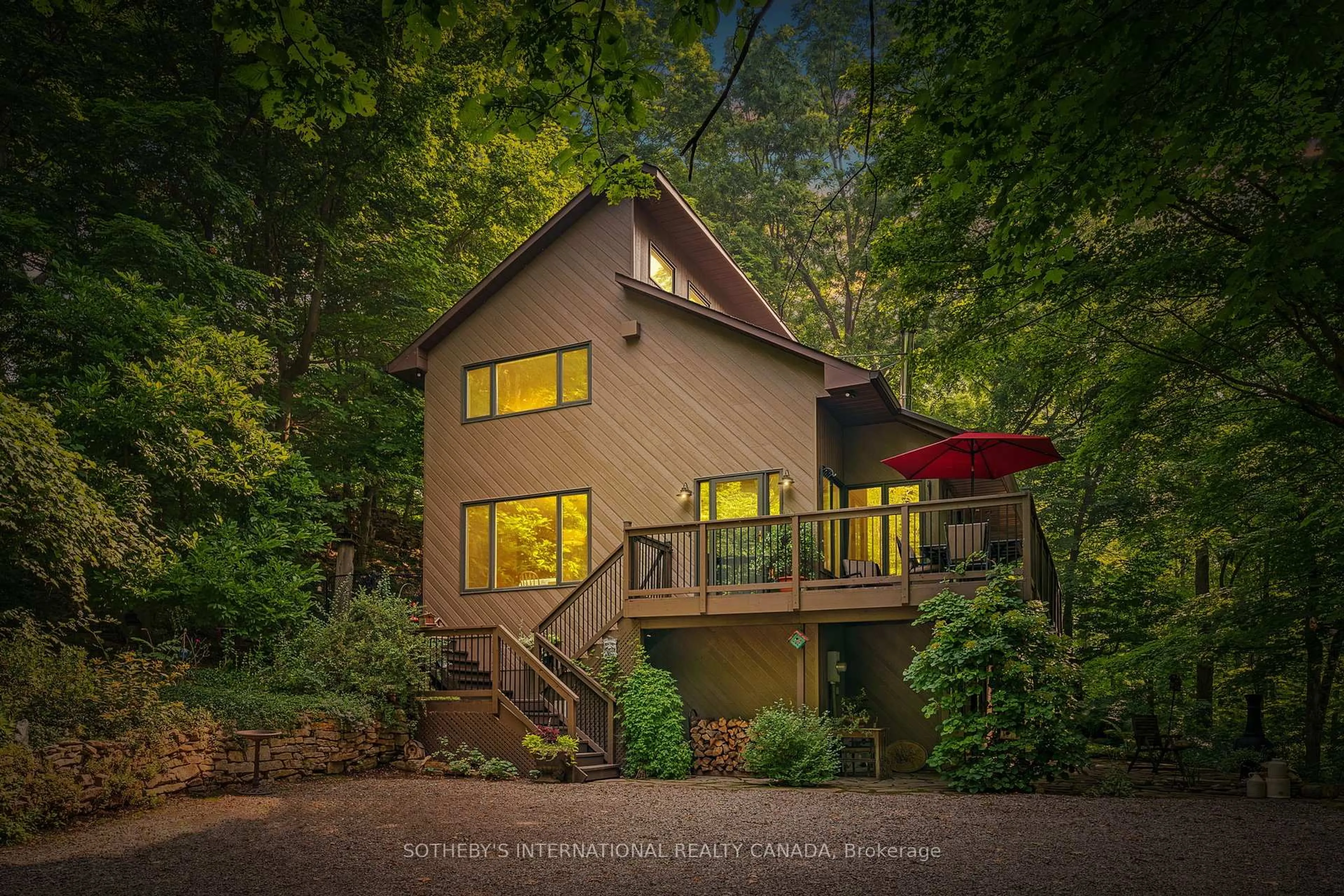 Unknown for 141 Valley Rd, Hamilton Ontario L9H 5E2