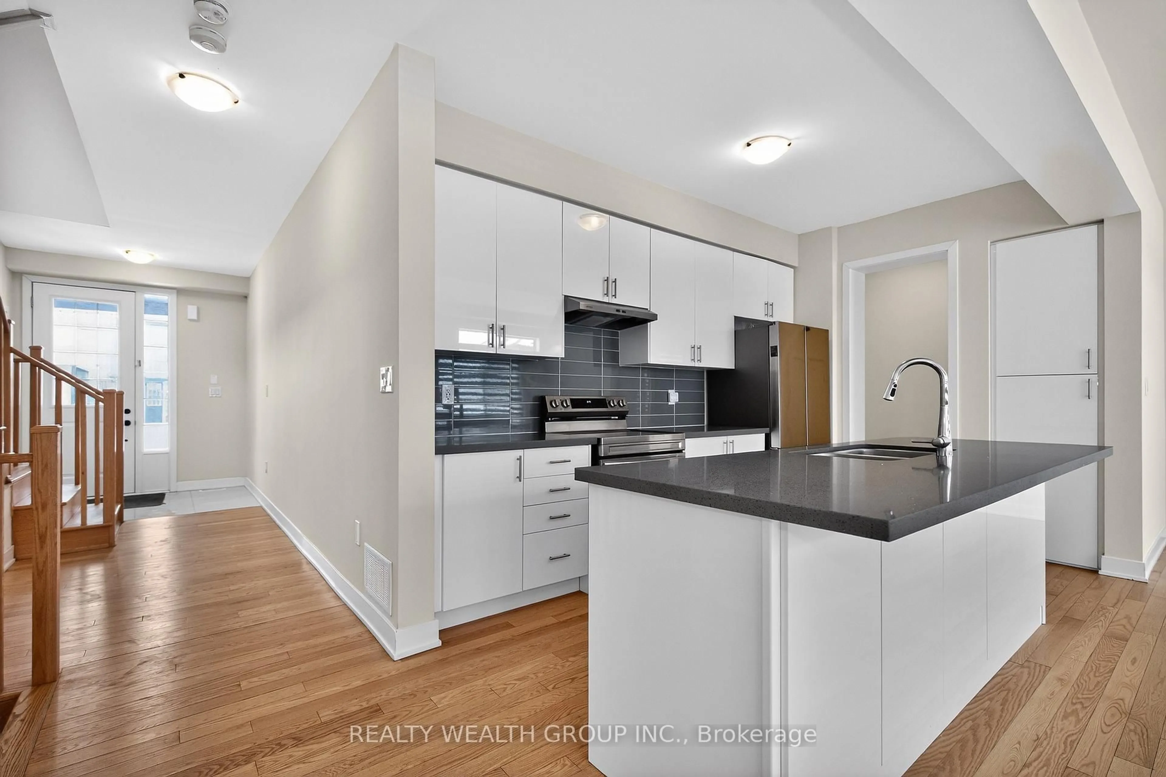 Standard kitchen, unknown for 803 Griffin Tr, Peterborough Ontario K9K 0J1