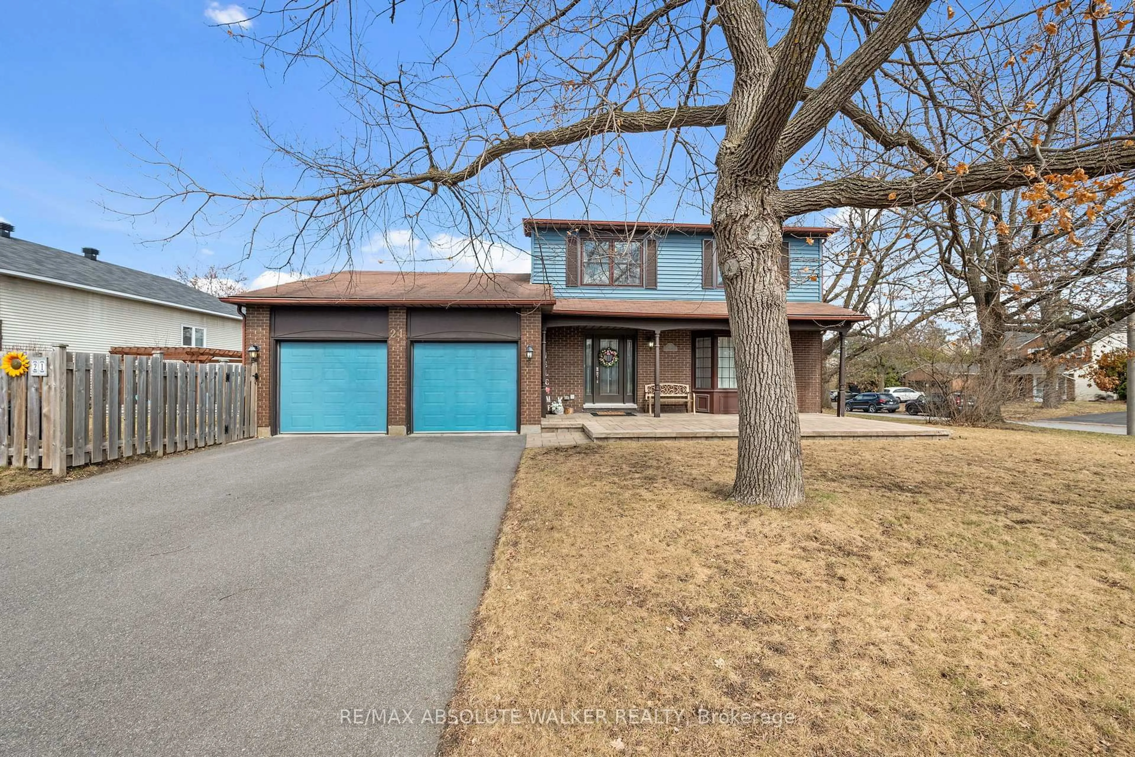 Home with brick exterior material, street for 21 Pattermead Cres, Ottawa Ontario K1V 0A1