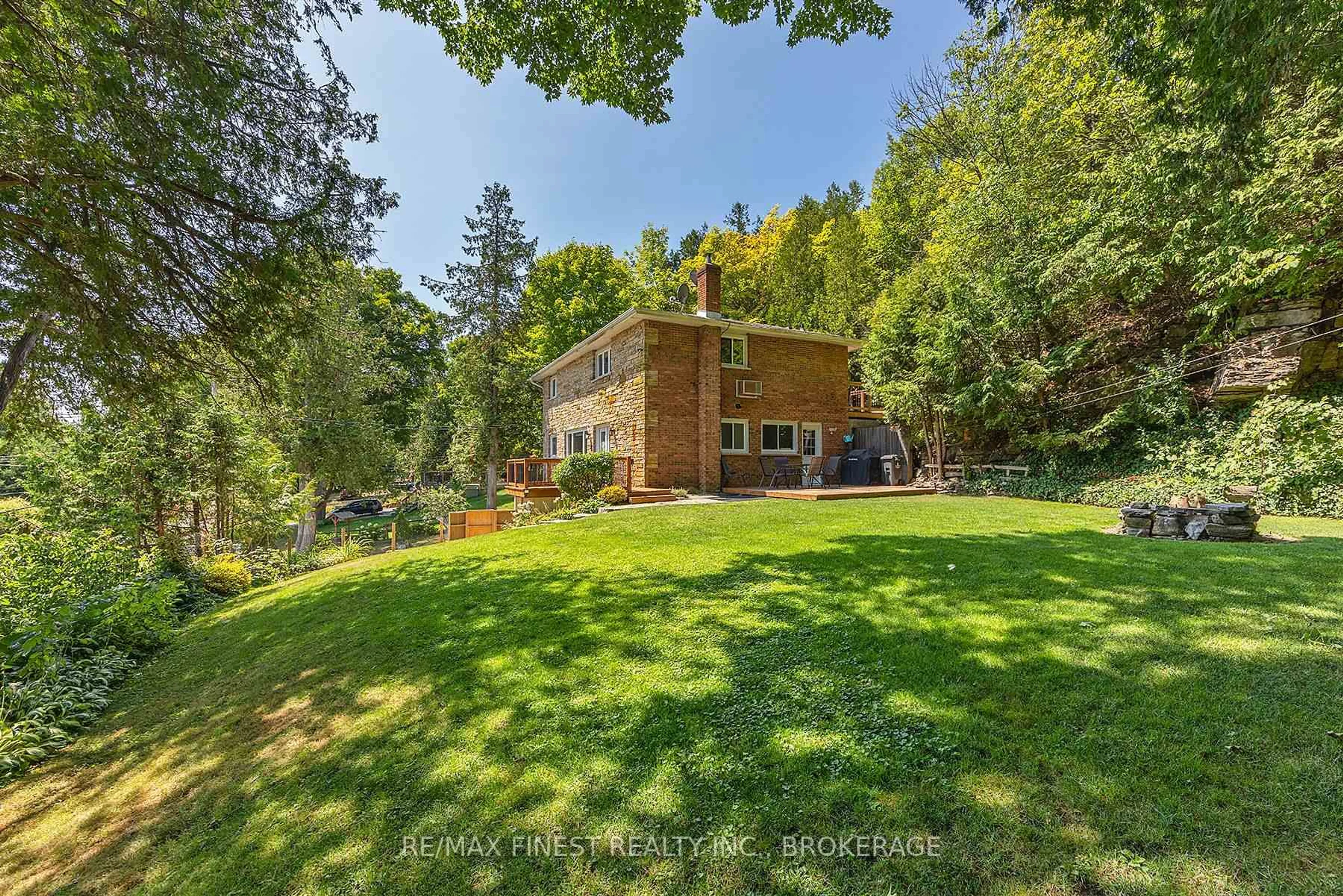 A pic from outside/outdoor area/front of a property/back of a property/a pic from drone, forest/trees view for 3327 Loughborough Dr, Kingston Ontario K0H 1S0