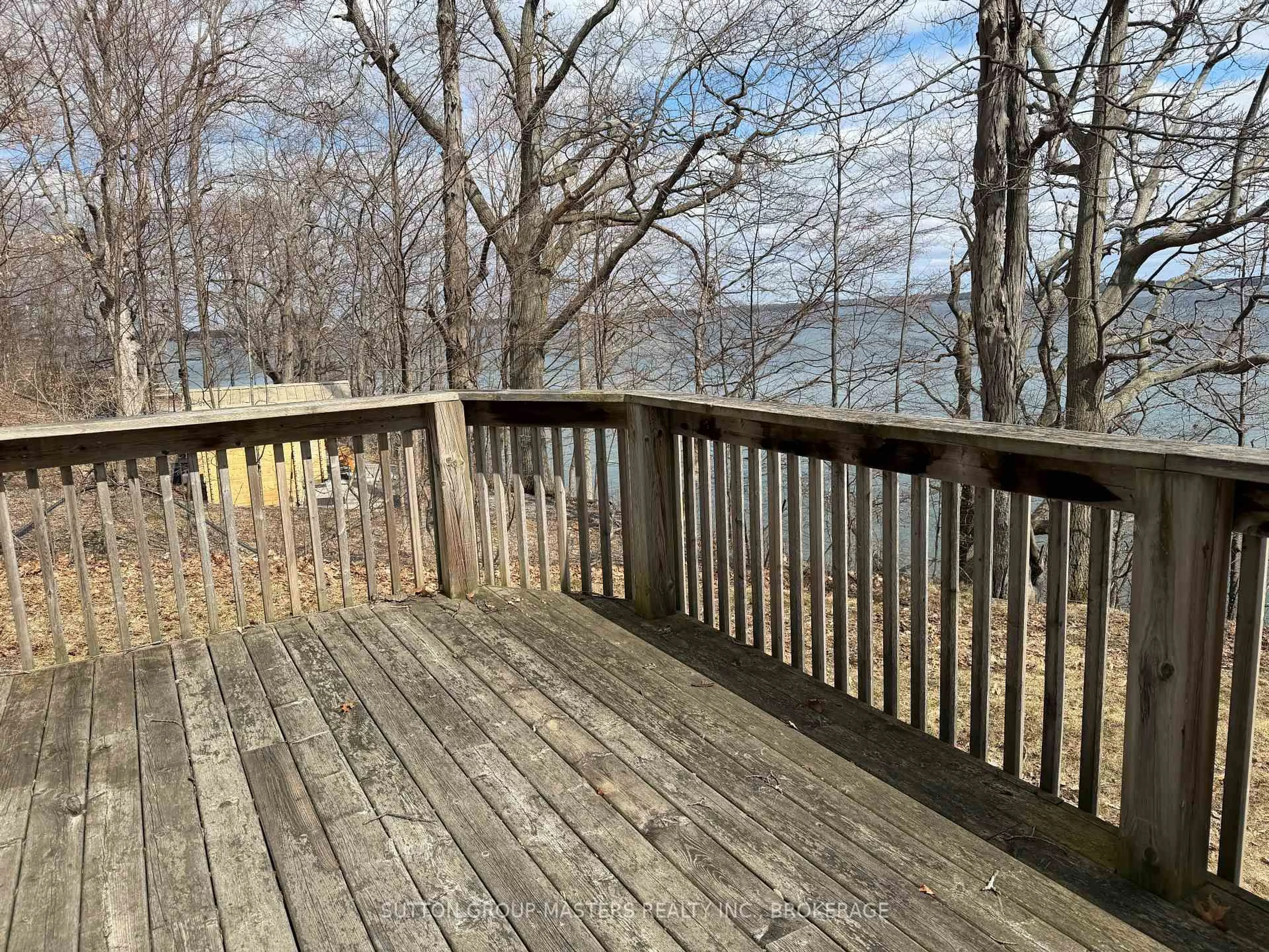 Patio, water/lake/river/ocean view for 2422 Howe Island Dr, Gananoque Ontario K7G 2V6
