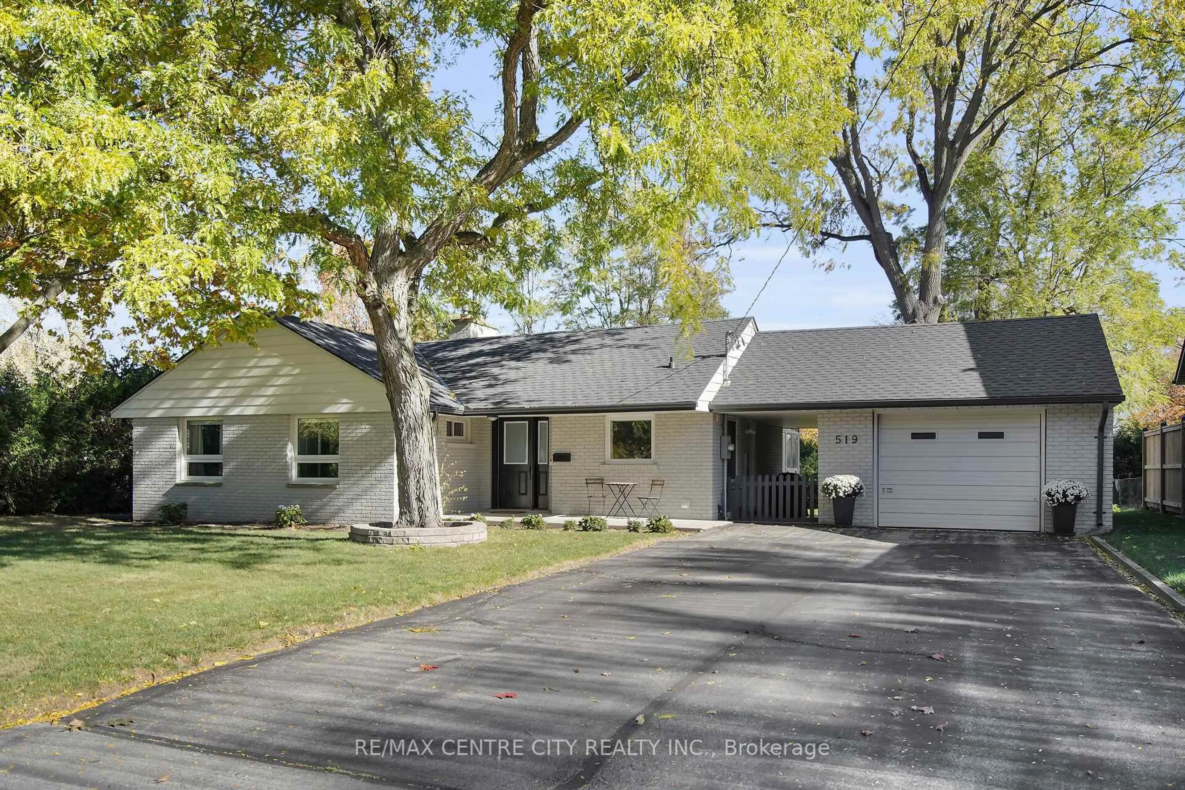 Unknown for 519 East Mile Rd, London North Ontario N6H 3K7