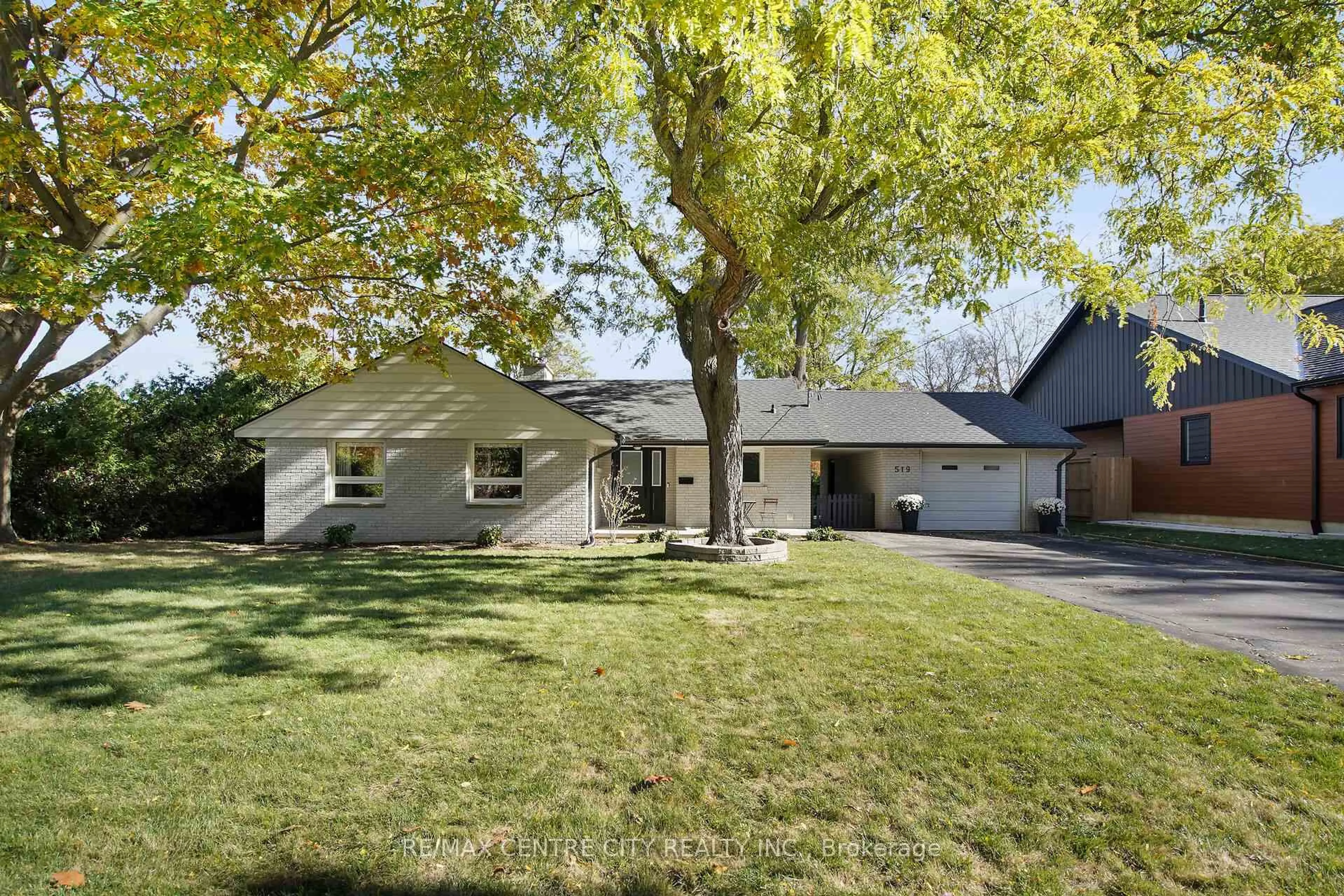 Unknown for 519 East Mile Rd, London North Ontario N6H 3K7