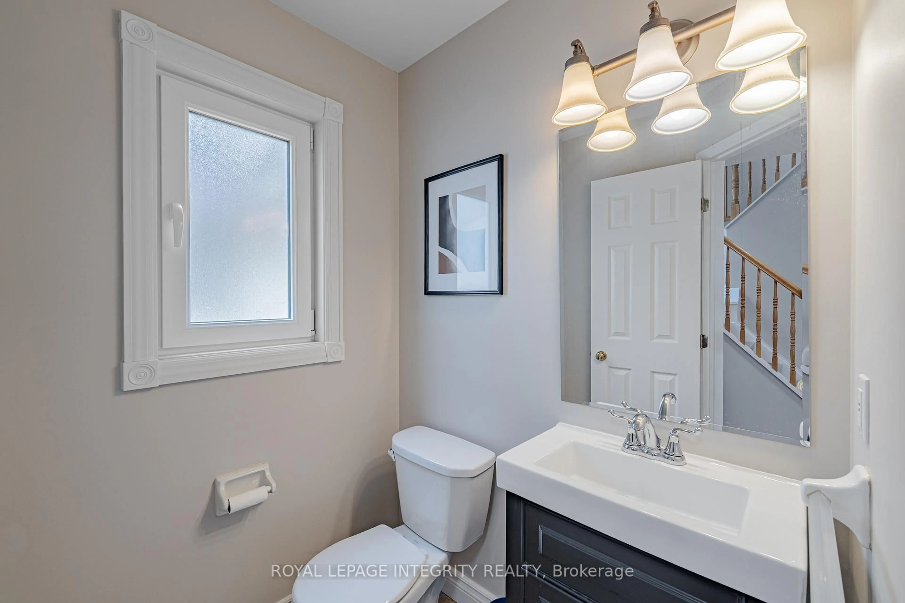 Standard bathroom, ceramic/tile floor for 21 QUEENSBURY Dr, Nepean Ontario K2J 4L7