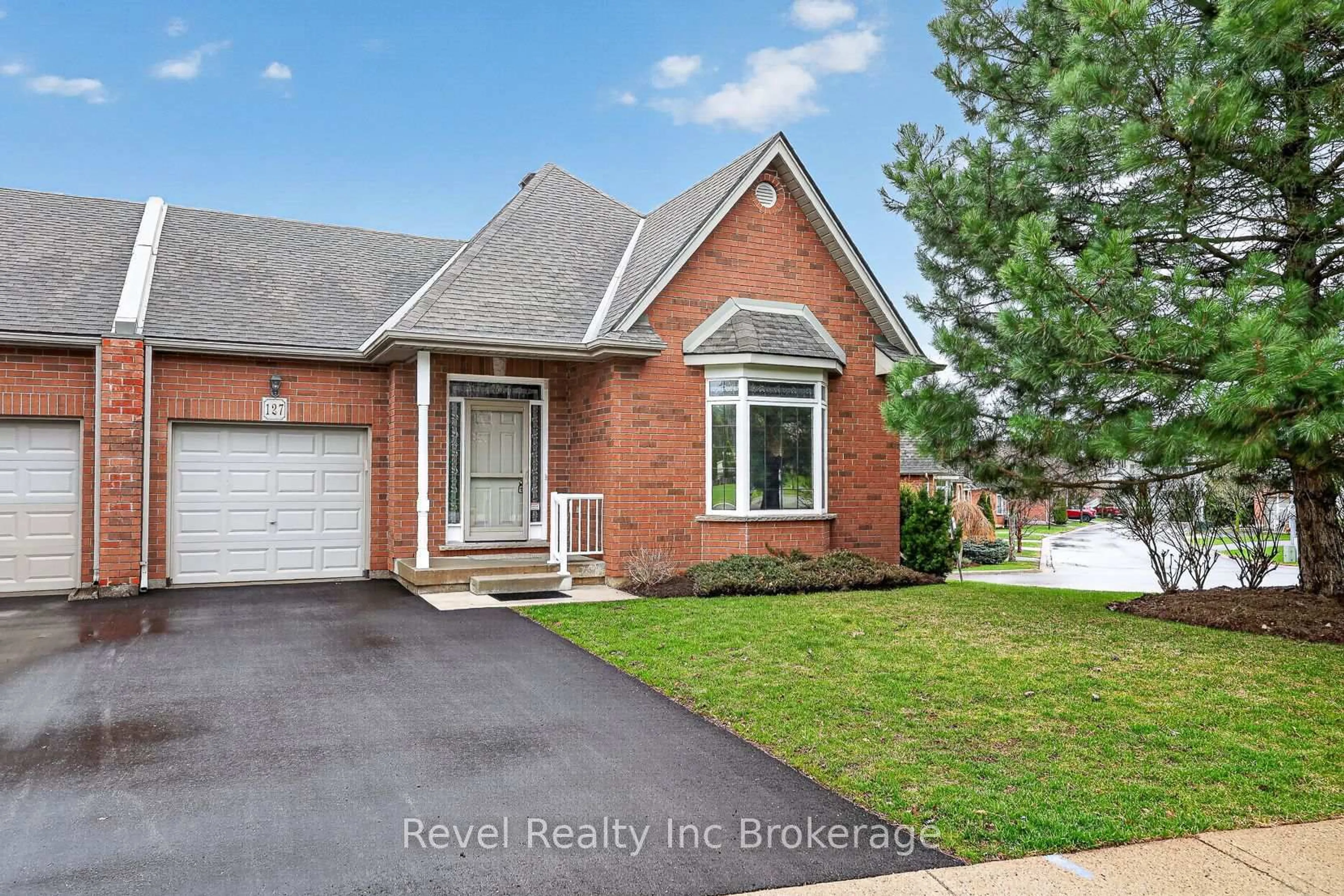Home with brick exterior material, street for 127 Ferguson Dr, Woodstock Ontario N4V 1H4