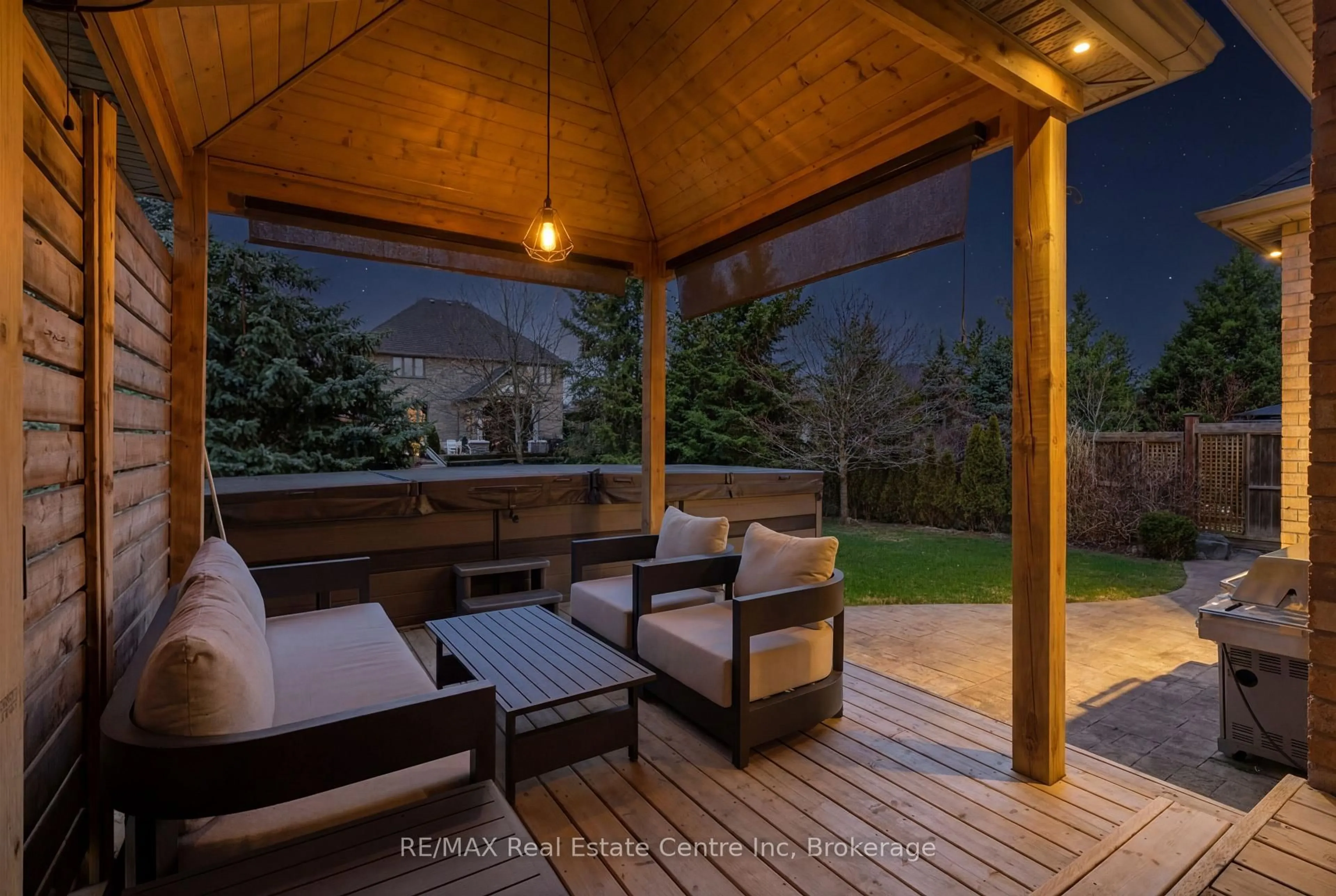 Patio, mountain view for 102 Kortright Rd, Guelph Ontario N1G 0A5