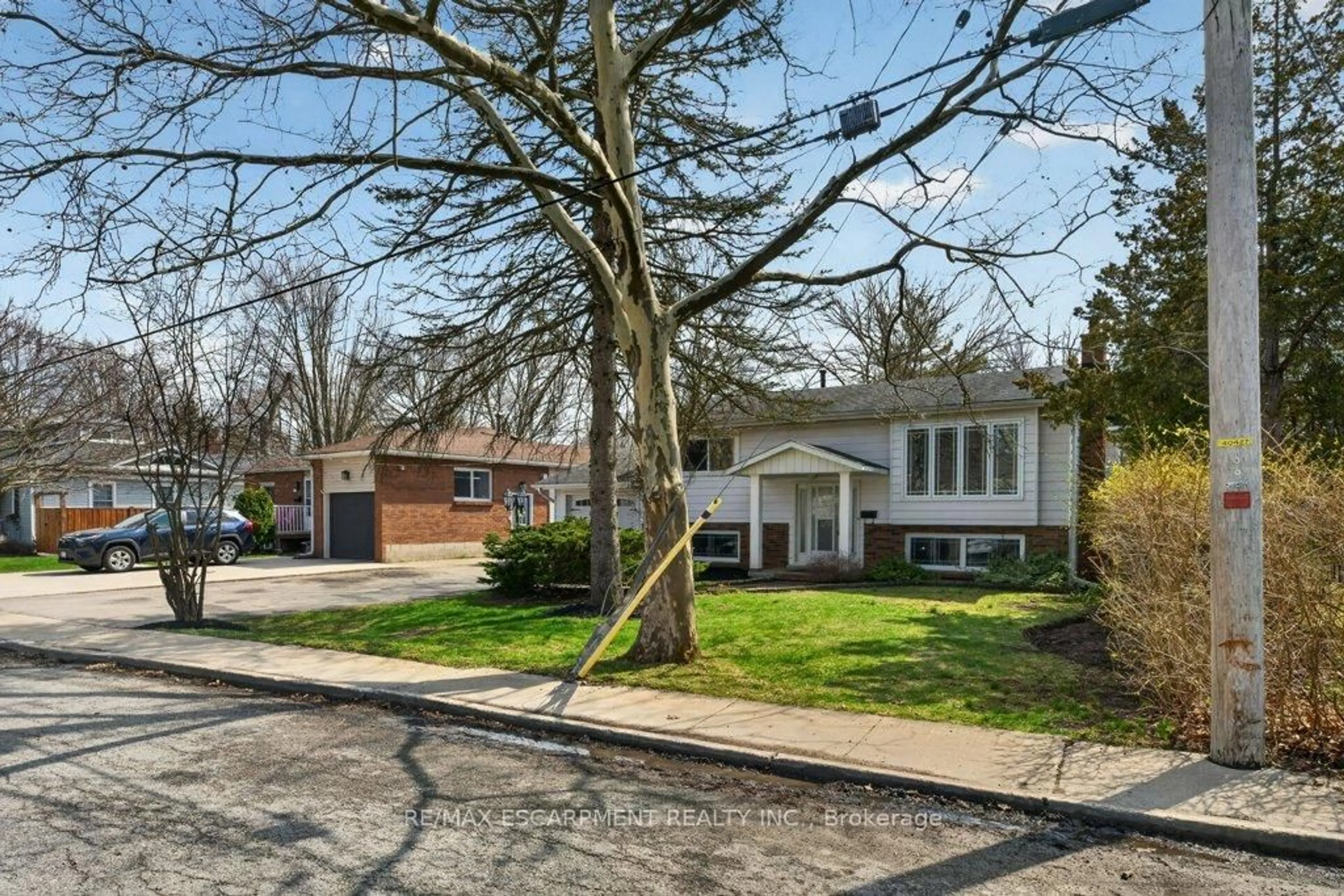 Unknown for 111 Mill St, West Lincoln Ontario L0R 2A0