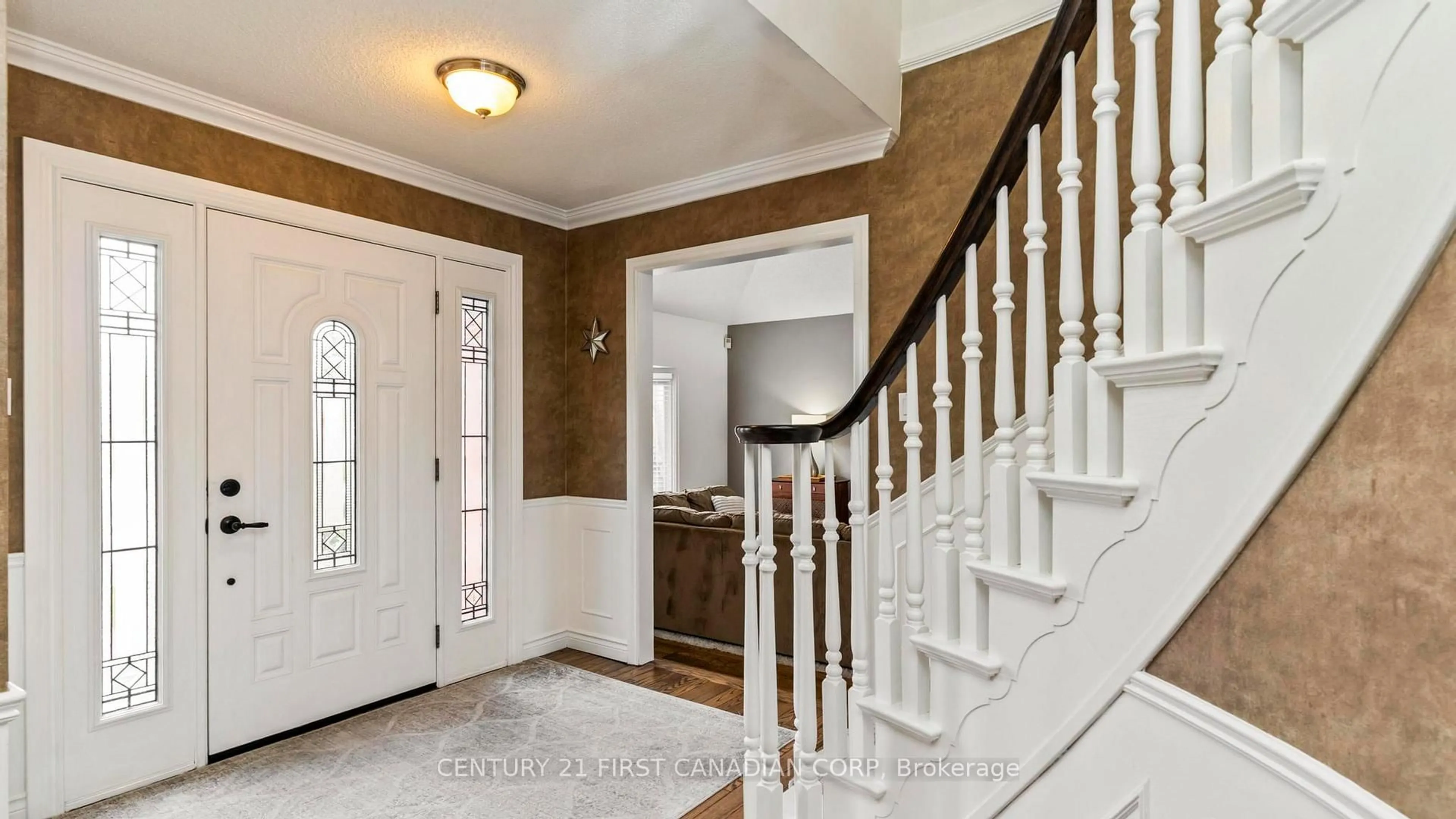 Indoor entryway for 135 Ambleside Dr, London North Ontario N6G 4P8