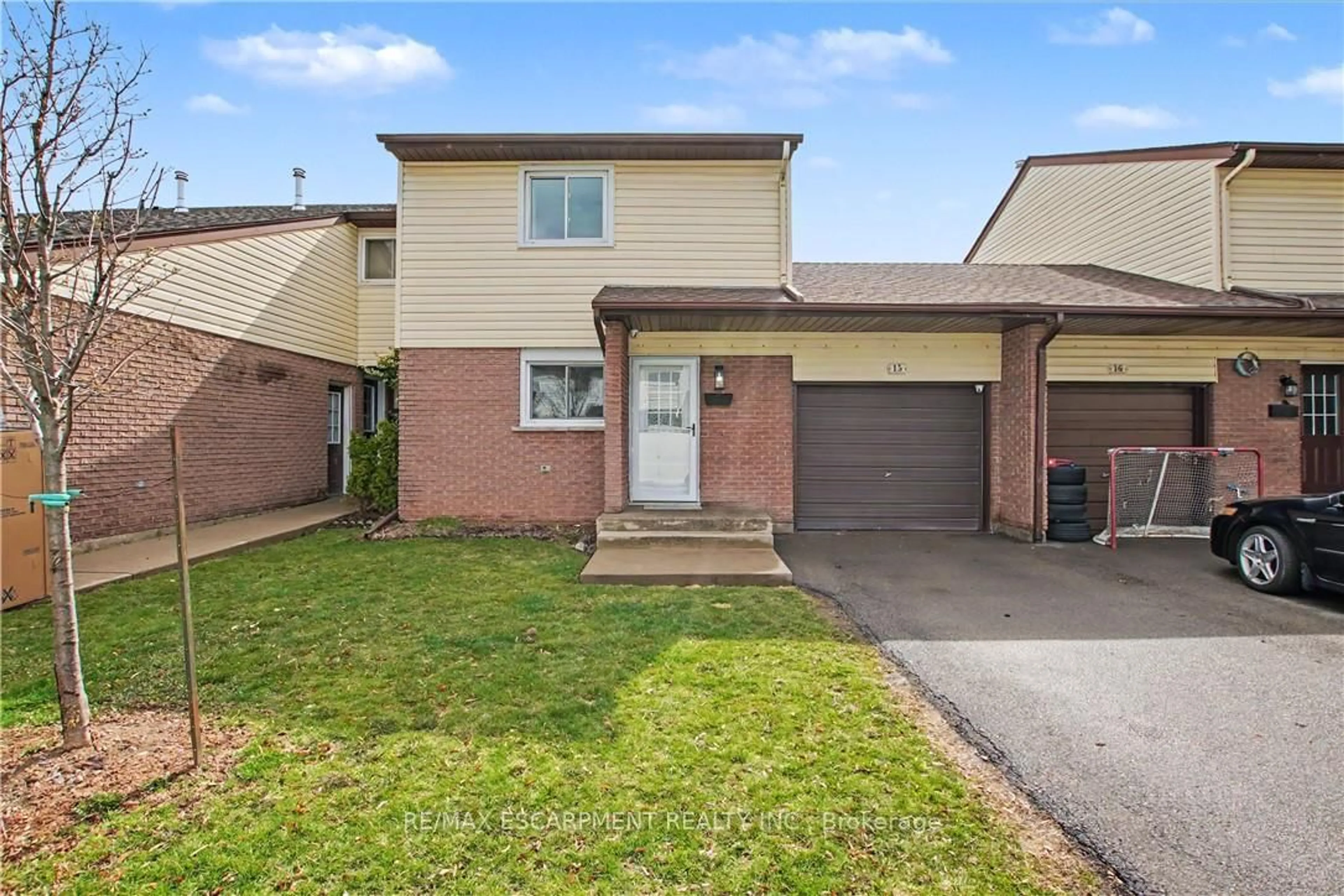 Unknown for 1190 Upper Ottawa St #15, Hamilton Ontario L8W 1T8