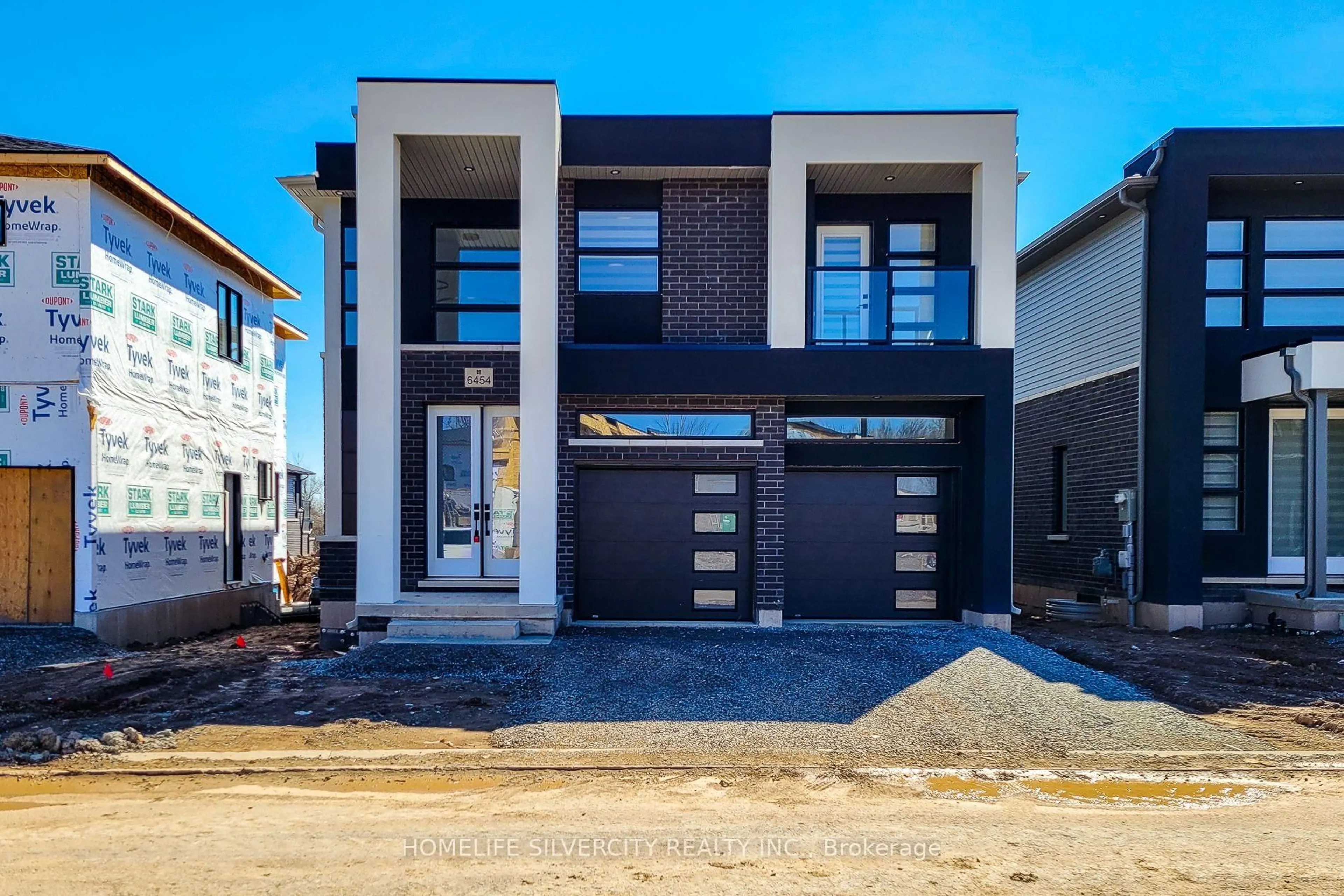 Home with brick exterior material, street for 6454 Sunshine Common, Niagara Falls Ontario L2G 0E4