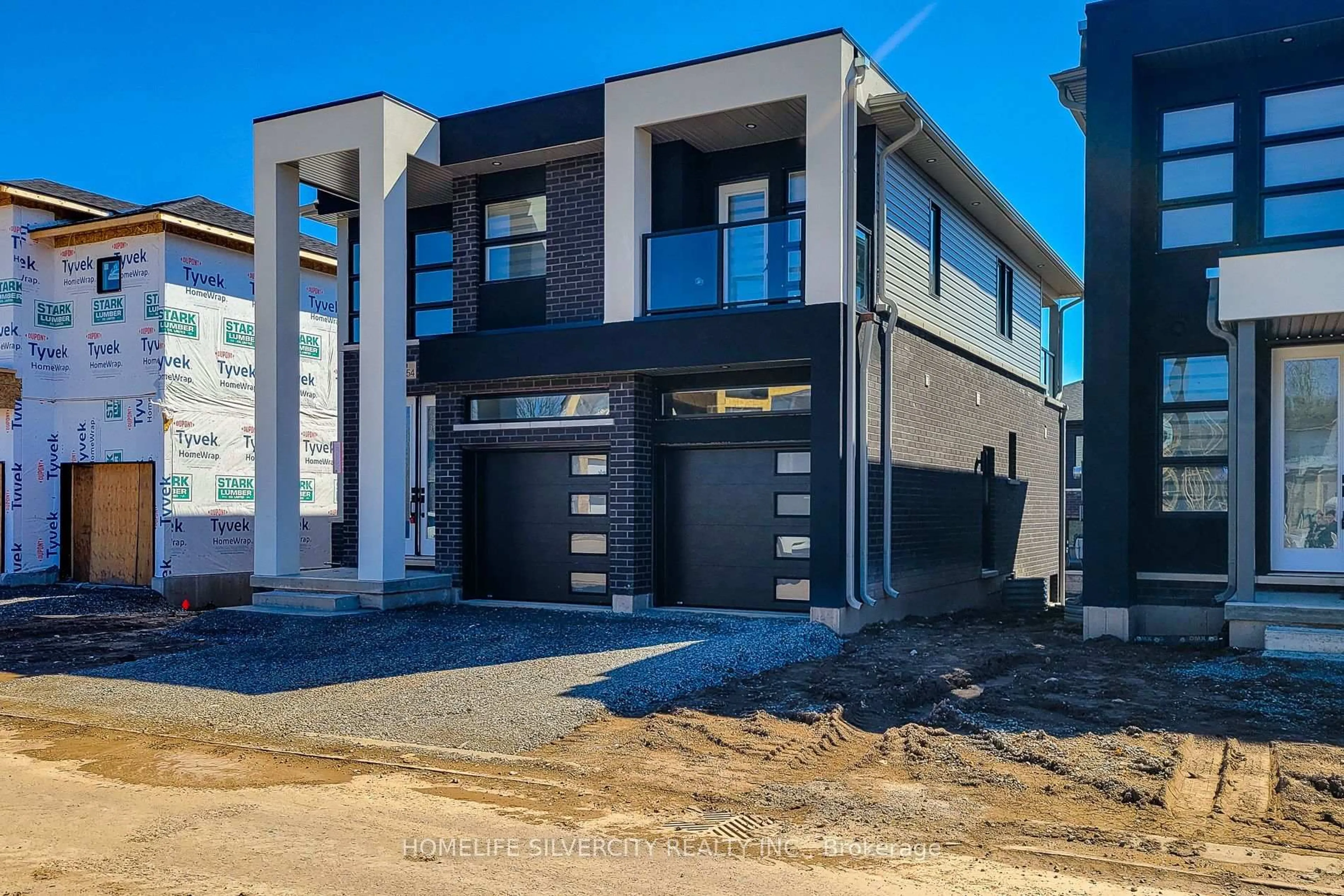 Home with brick exterior material, street for 6454 Sunshine Common, Niagara Falls Ontario L2G 0E4