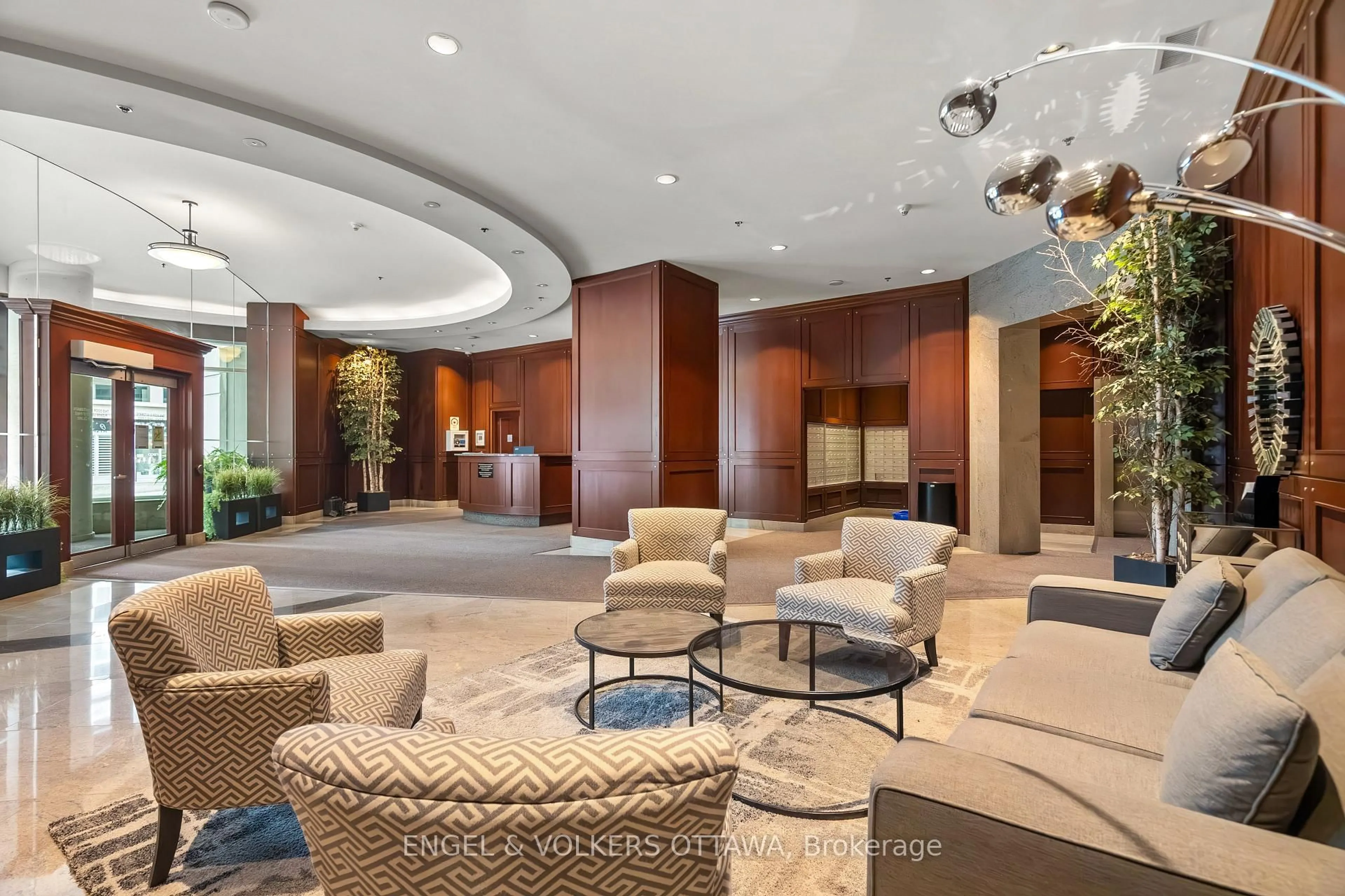 Lobby for 234 RIDEAU St #2603, Ottawa Ontario K1N 5X8
