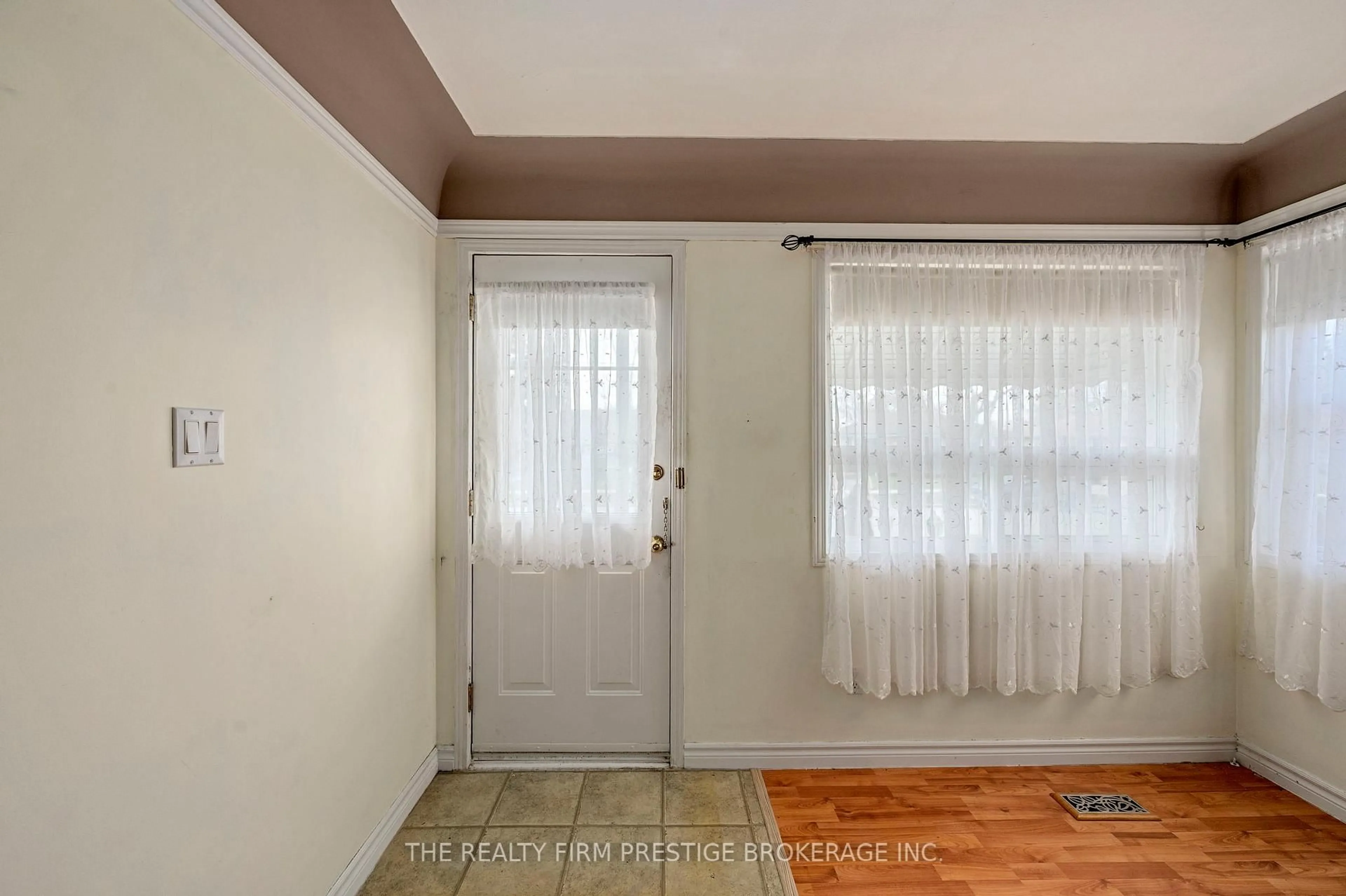 A pic of a room for 234 Goddard Blvd, London East Ontario N5W 5A1