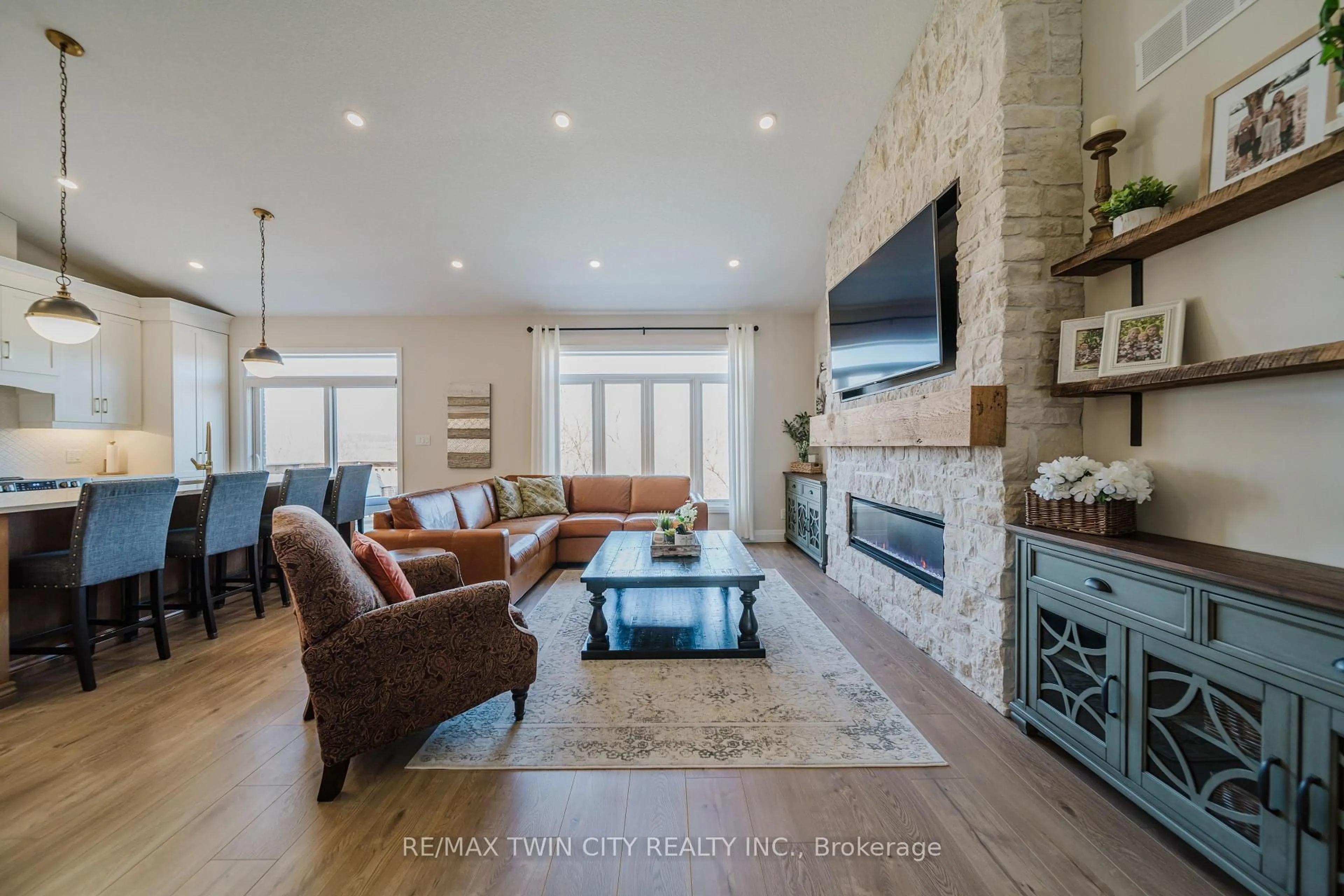Living room with furniture, unknown for 300 Snyder's Rd #12, Wilmot Ontario N3A 2V5