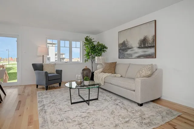 245 Peacock Dr, Russell 5