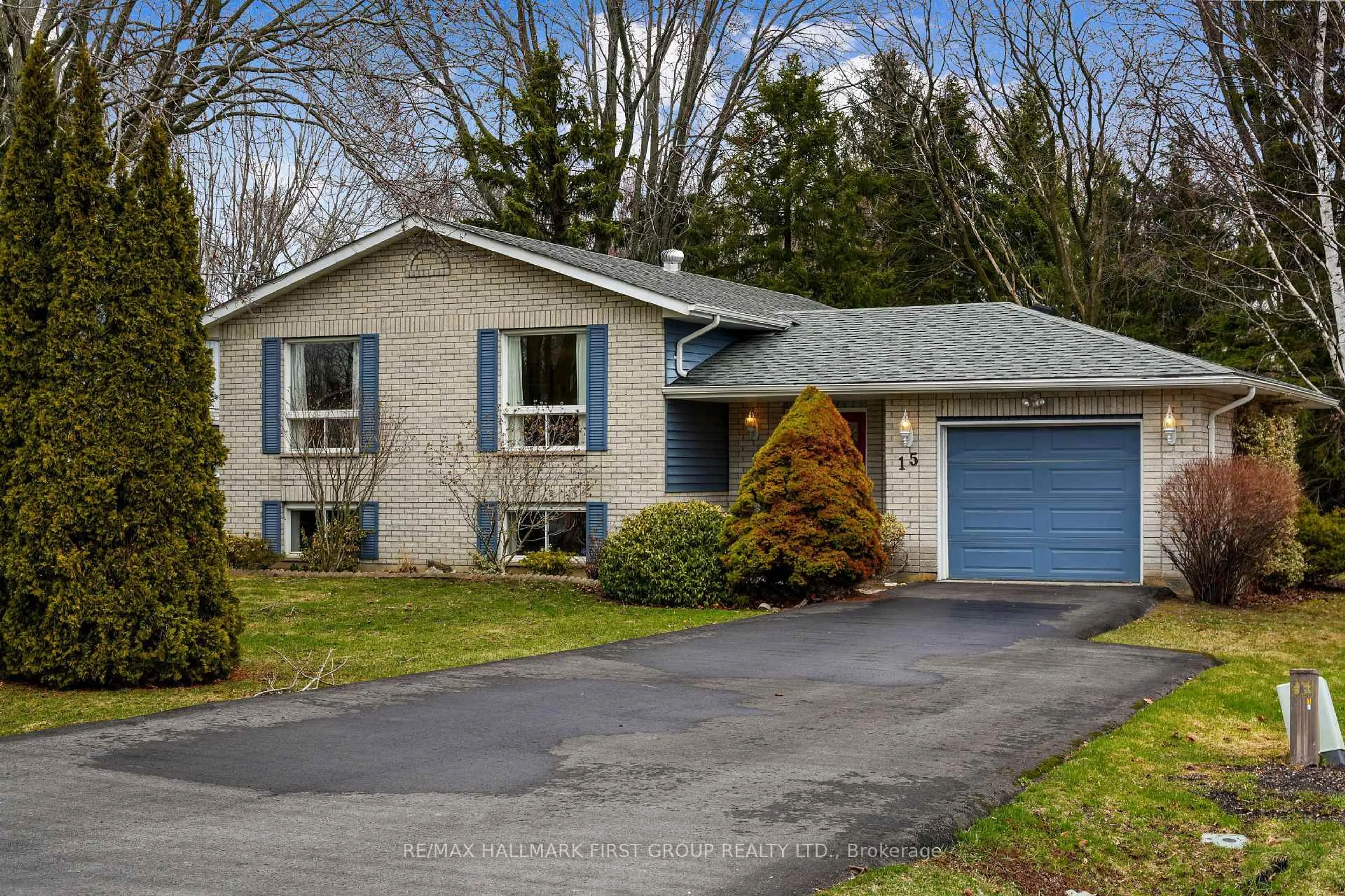 Home with vinyl exterior material, street for 15 Morrow Ave, Brighton Ontario K0K 1H0