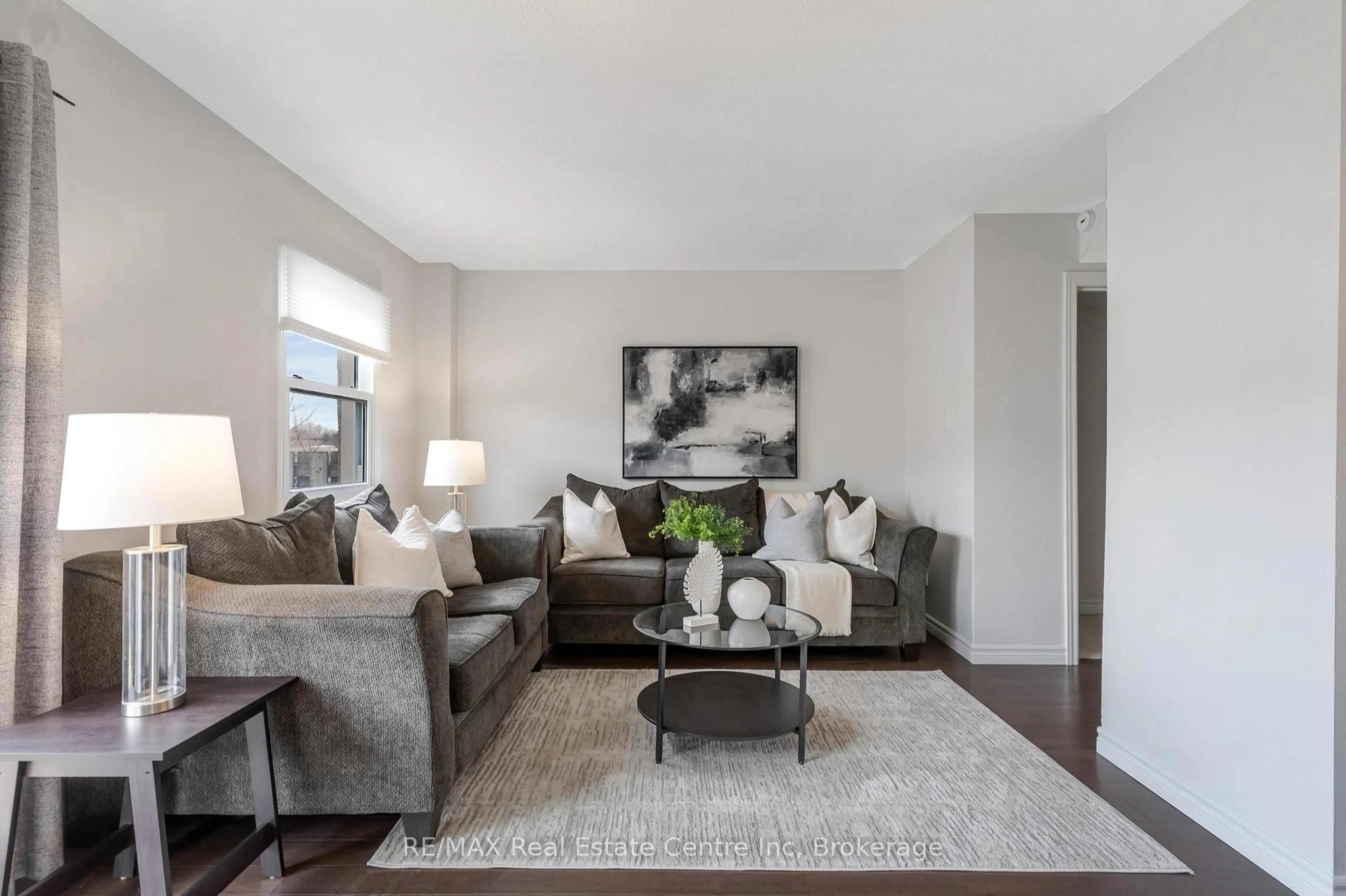 Living room with furniture, unknown for 441 Victoria Rd, Guelph Ontario N1E 5J9