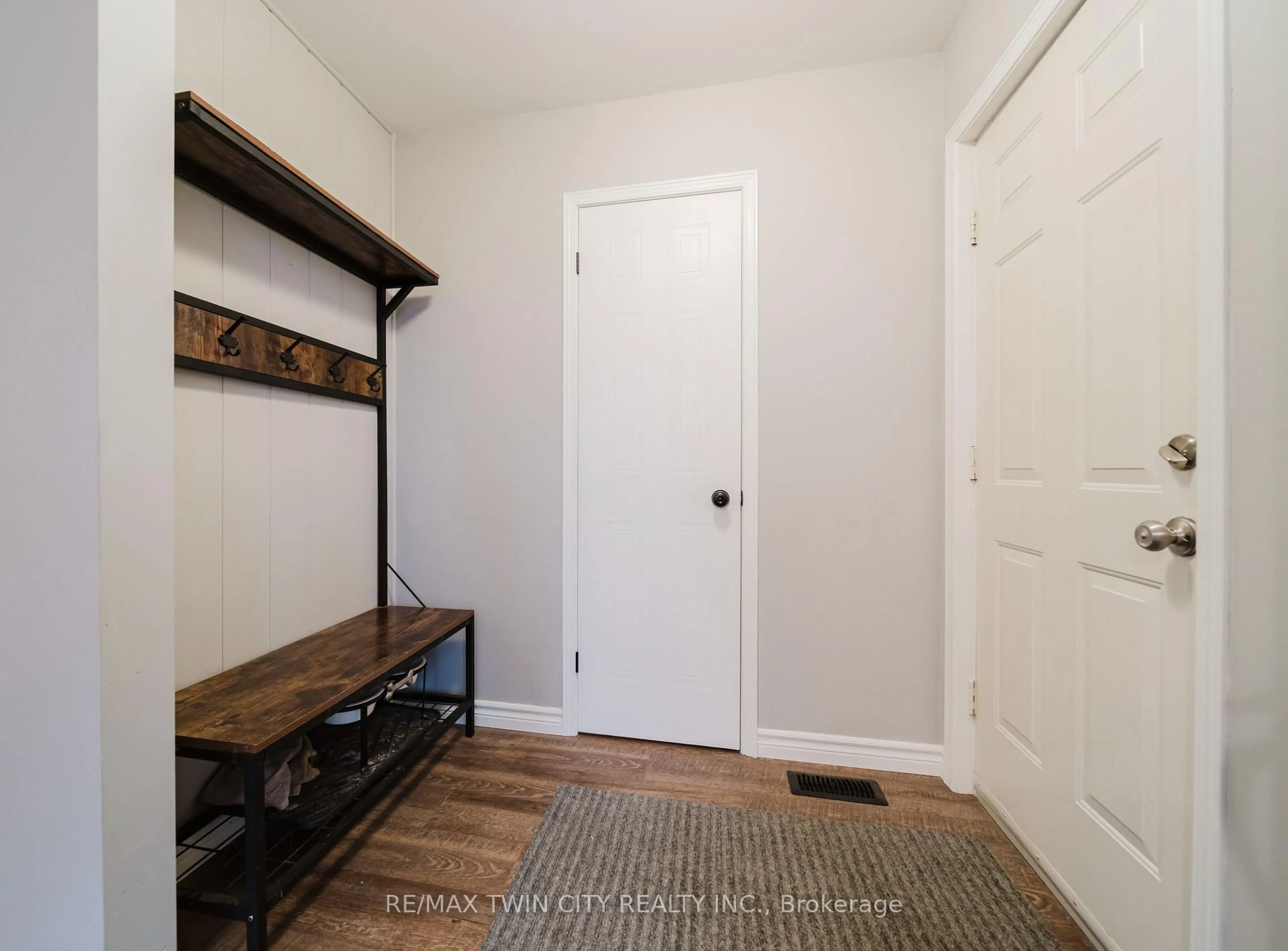 Indoor entryway for 20 Forrest Ave #13, Wilmot Ontario N3A 1Y2