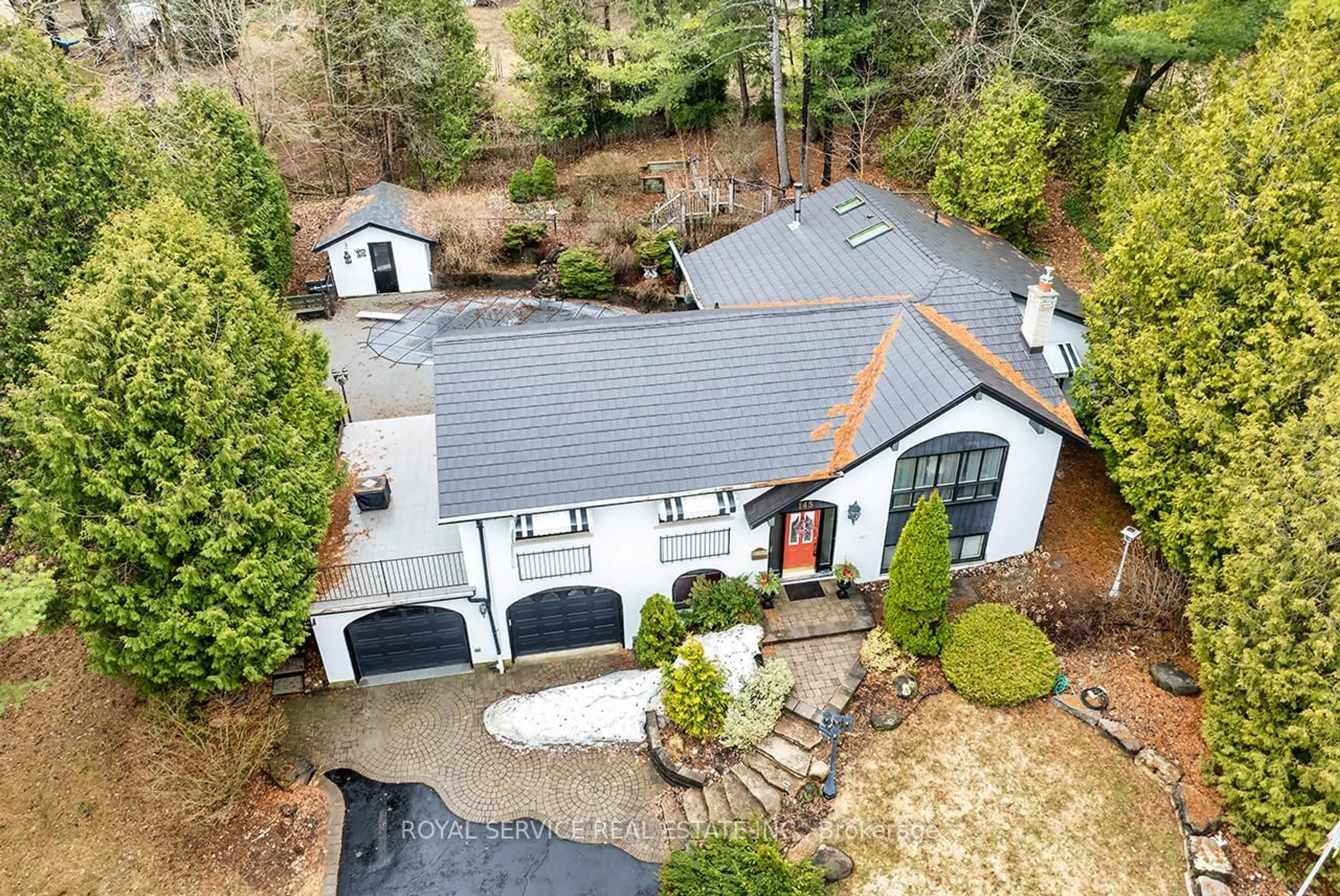 A pic from outside/outdoor area/front of a property/back of a property/a pic from drone, unknown for 145 Coulter Dr, Kawartha Lakes Ontario L0A 1K0