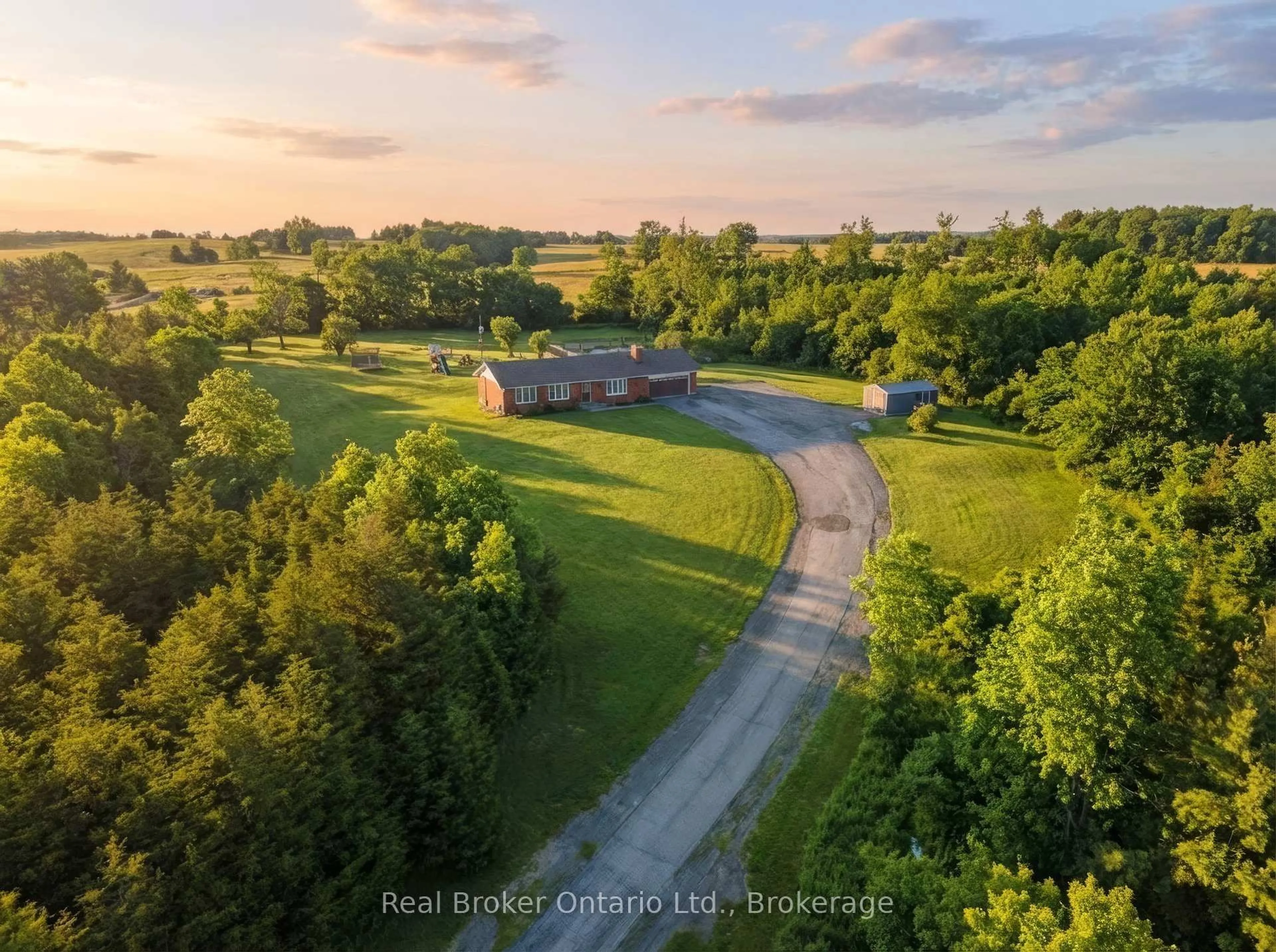 A pic from outside/outdoor area/front of a property/back of a property/a pic from drone, unknown for 9639 Sideroad 27 Sdrd, Erin Ontario N0B 1T0
