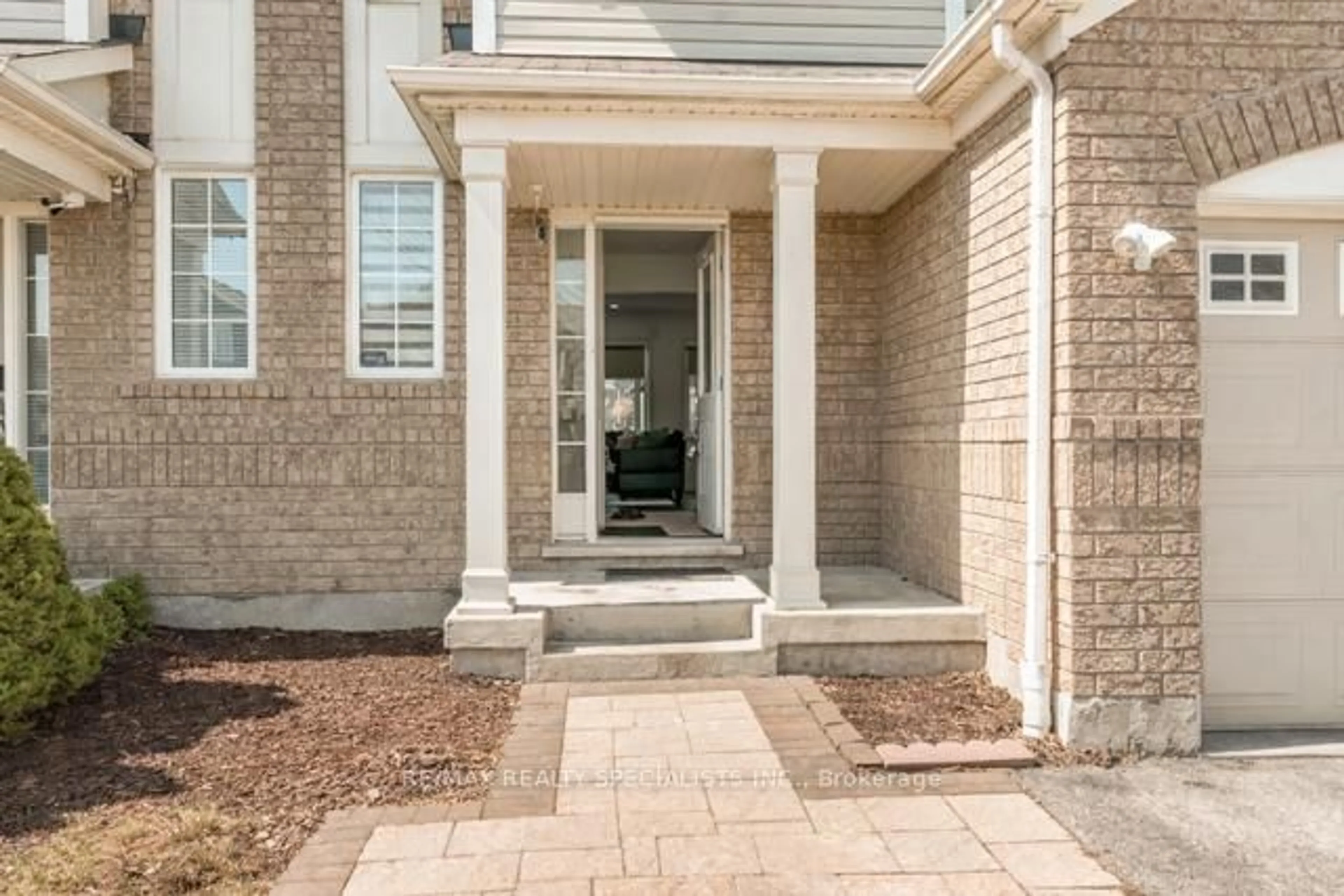 Unknown for 63 MICHIGAN Ave, Cambridge Ontario N3C 0C8